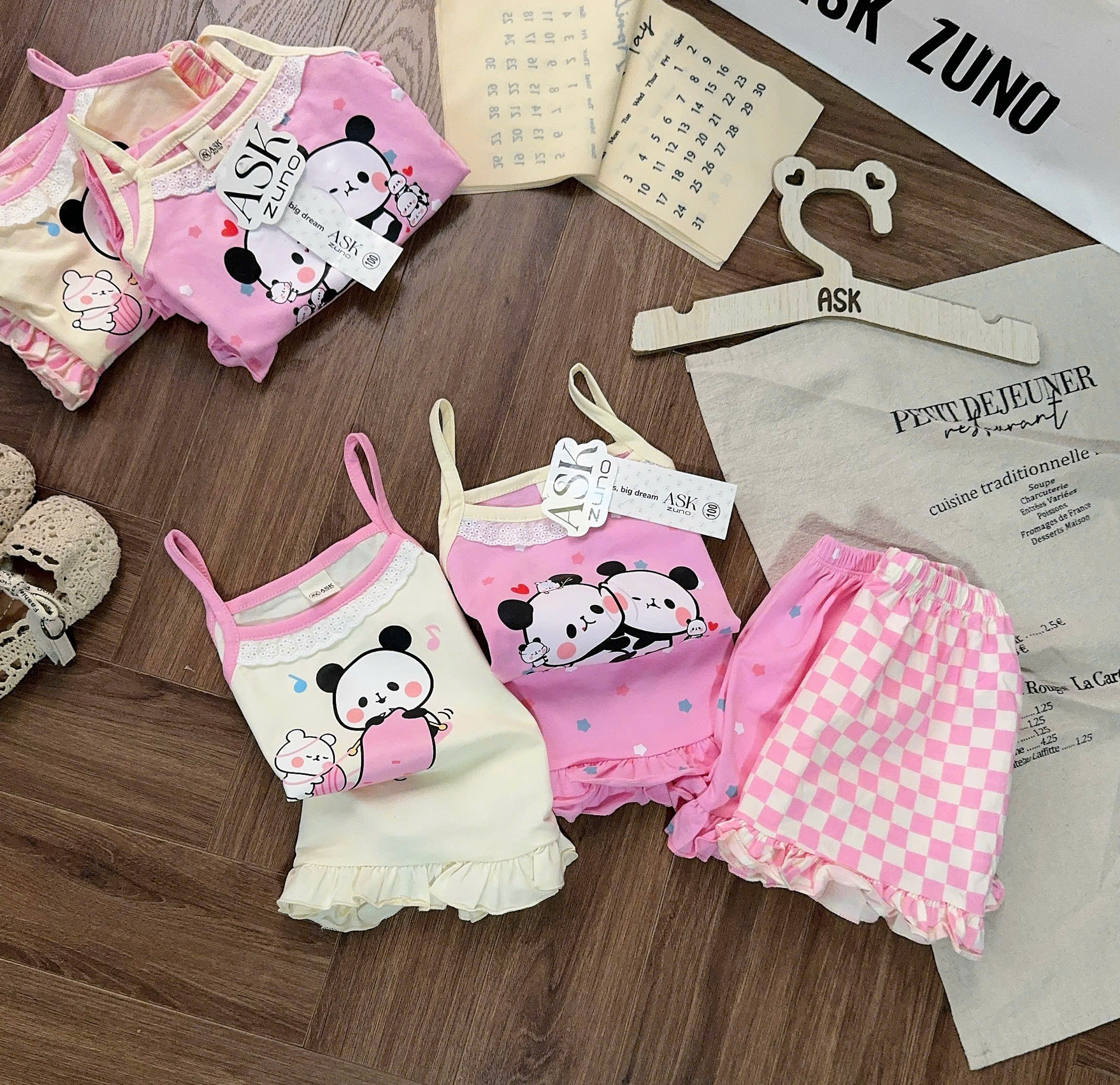 G039 - SET 2 BỘ ĐÙI BÉ GÁI 2S GẤU TRÚC SAO hồng be