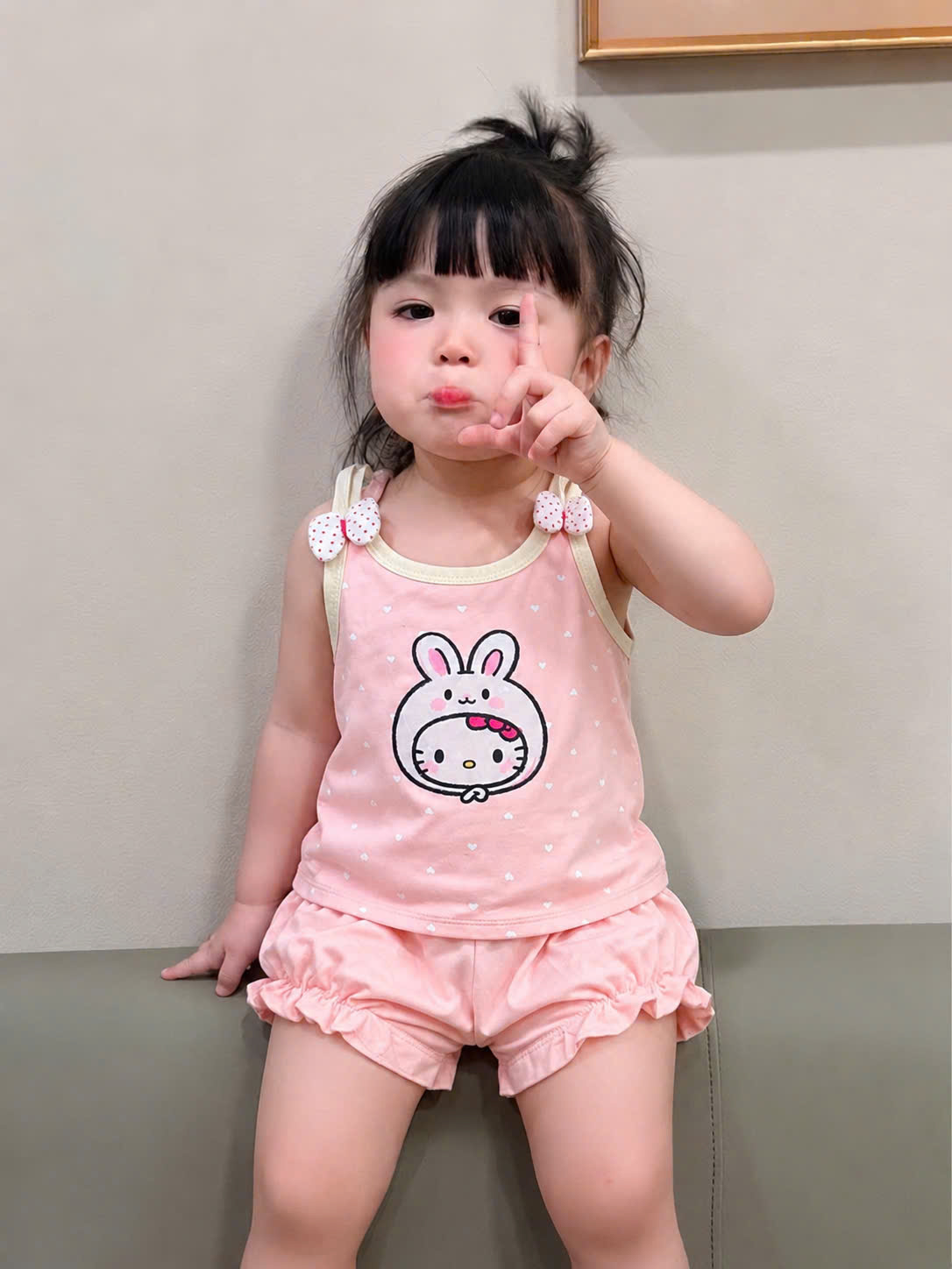 G053 - SET 2 BỘ ĐÙI BÉ GÁI 2S MÈO KITTY TIM NHỎ hồng be
