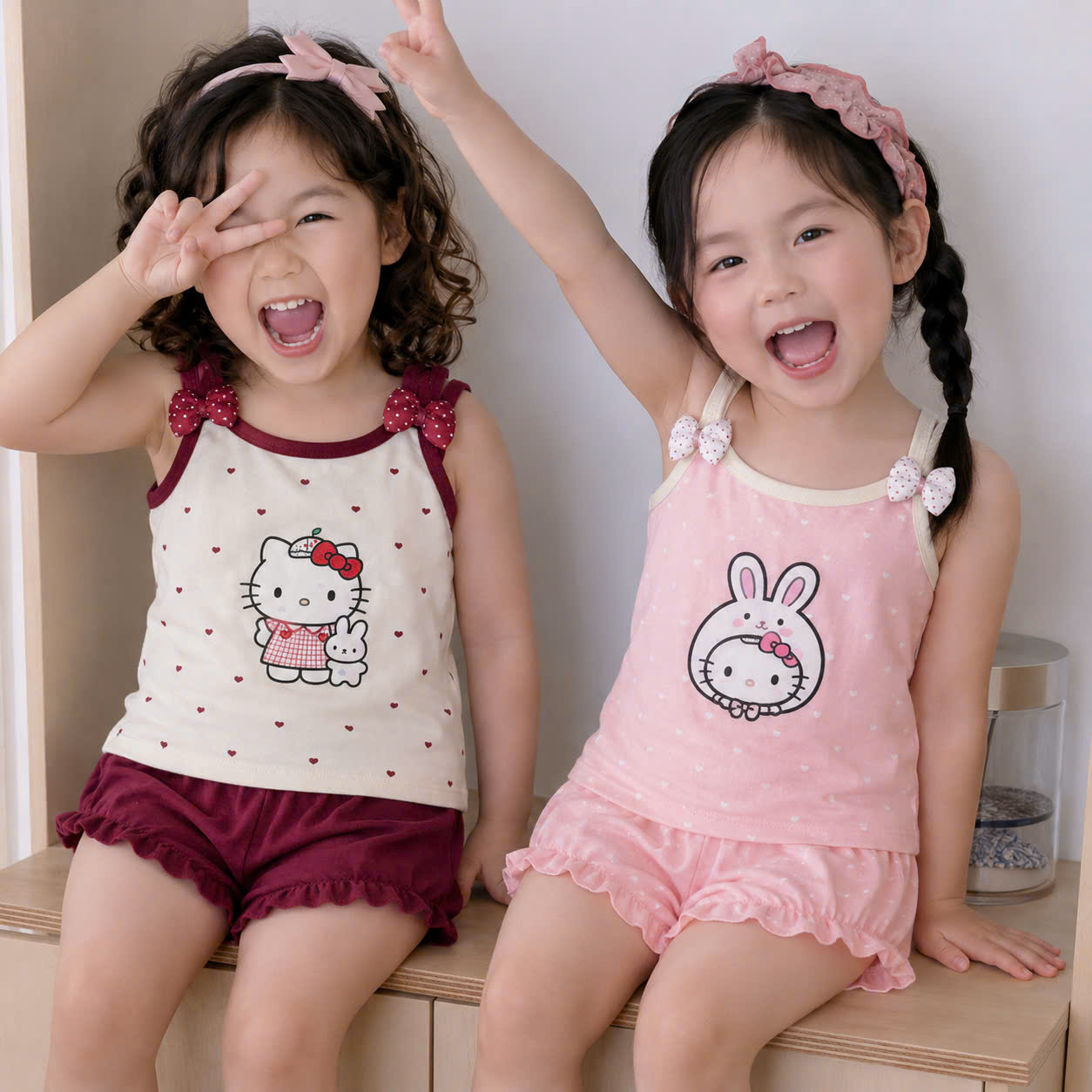 G053 - SET 2 BỘ ĐÙI BÉ GÁI 2S MÈO KITTY TIM NHỎ hồng be