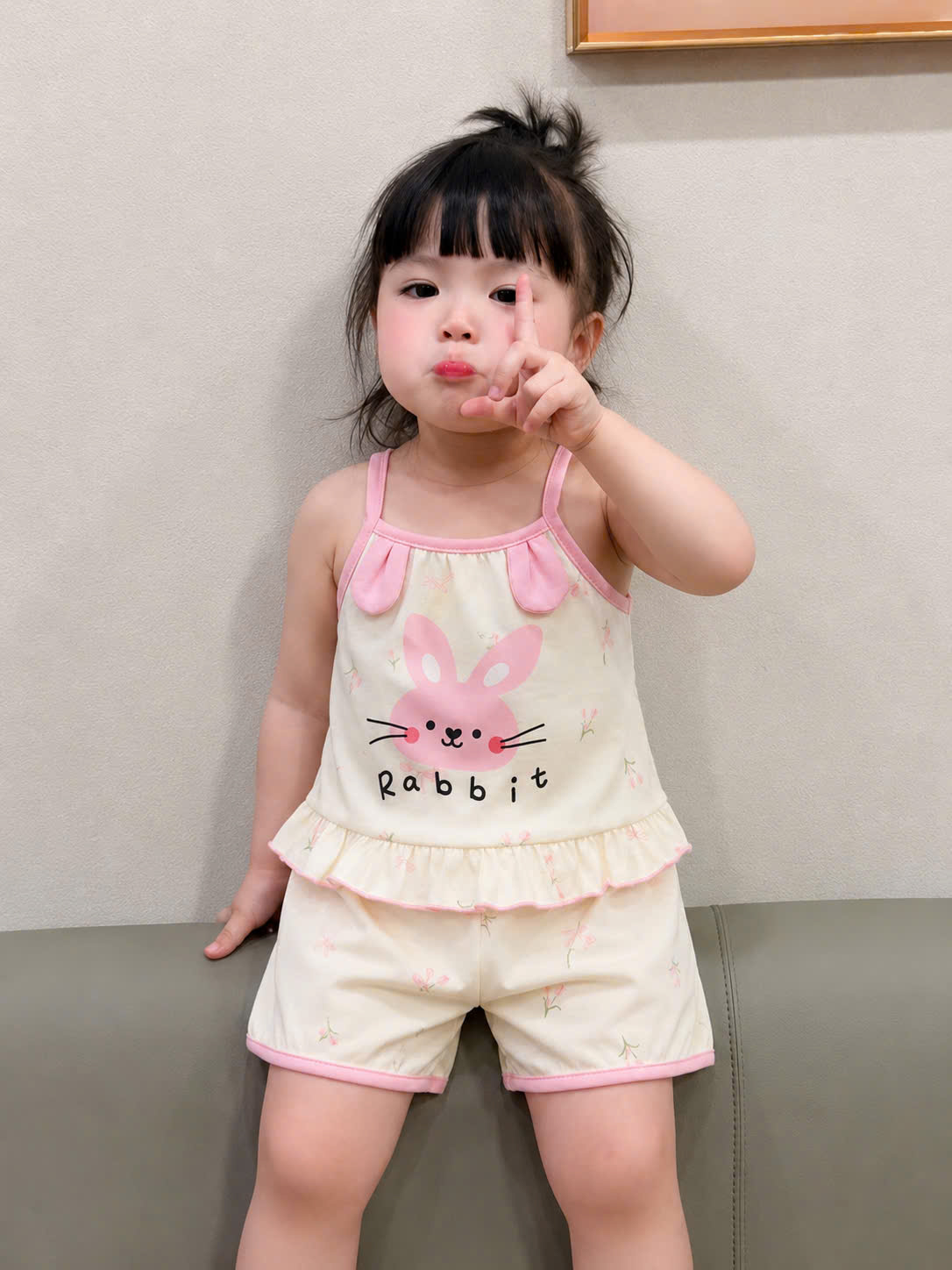 G054 - SET 2 BỘ ĐÙI BÉ GÁI 2S THỎ rabit hồng kẻ be