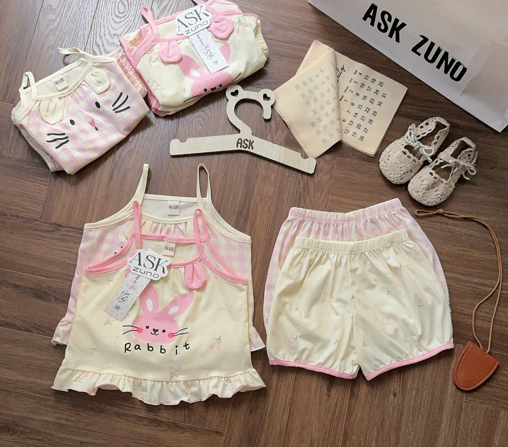 G054 - SET 2 BỘ ĐÙI BÉ GÁI 2S THỎ rabit hồng kẻ be