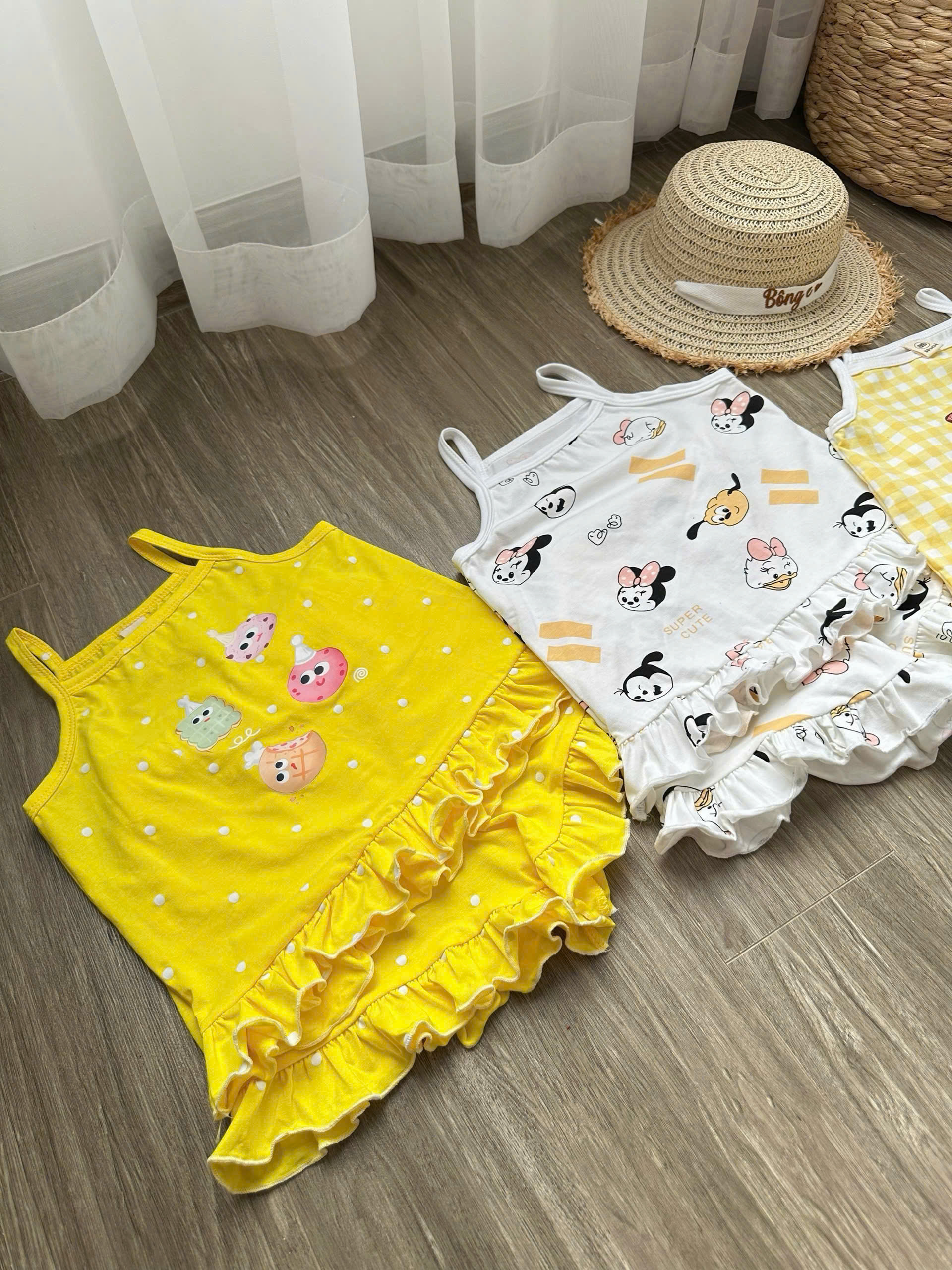G059 - SET 3 BỘ ĐÙI BÉ GÁI 2S MICKEY CHUỐI VÀNG