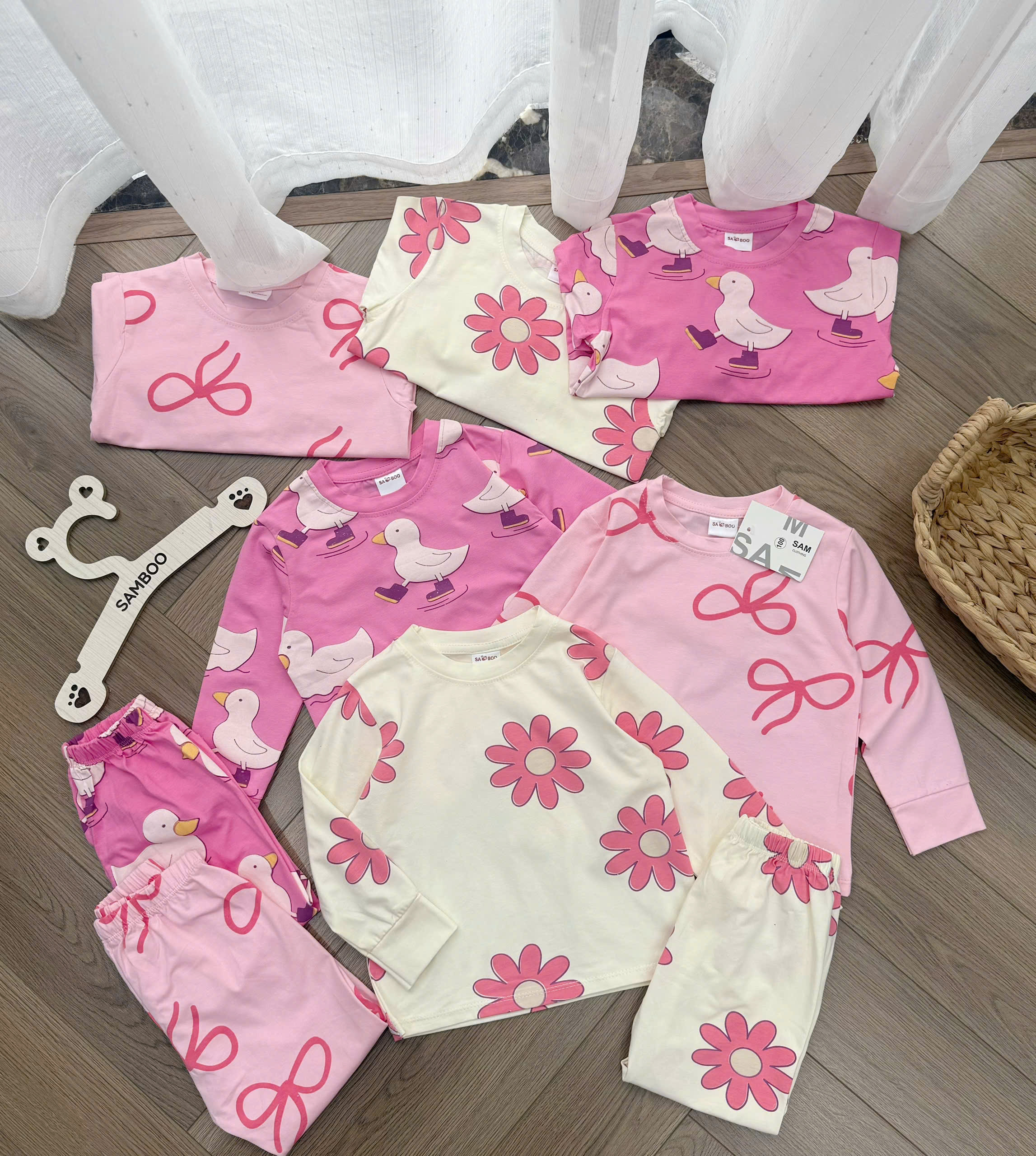 G074 - SET 3 BỘ BÉ GÁI DÀI TAY HOA VỊT hồng be