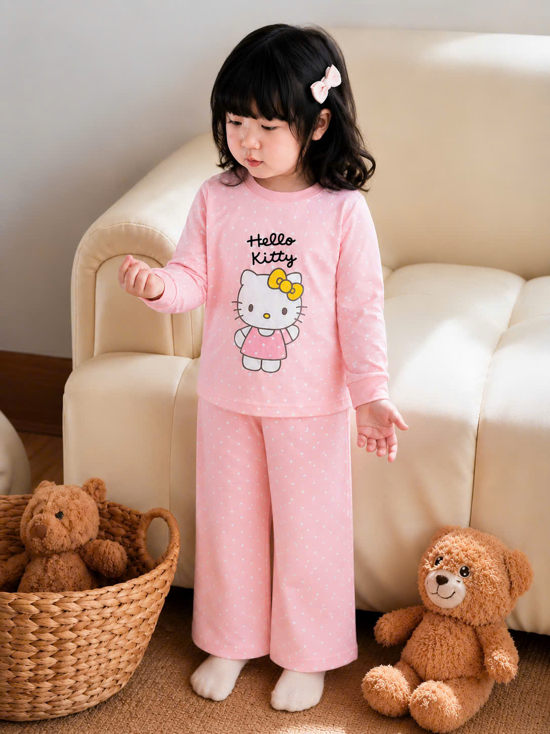 G108 - SET 2 BỘ BÉ GÁI DÀI TAY QUẦN SUÔNG KITTY TIM BÁO HỒNG