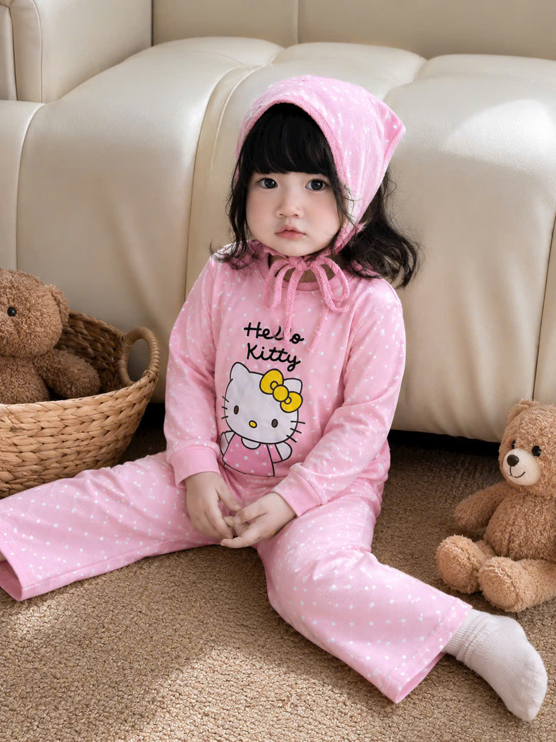 G108 - SET 2 BỘ BÉ GÁI DÀI TAY QUẦN SUÔNG KITTY TIM BÁO HỒNG
