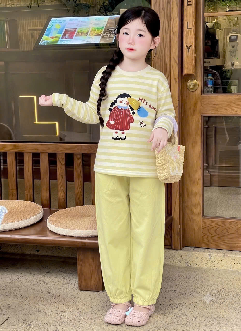 G136 - BỘ BÉ GÁI SIZE ĐẠI ÁO GIẤY MỀM KẺ VÀNG CÔ GÁI Hi Bear QUẦN GIÓ