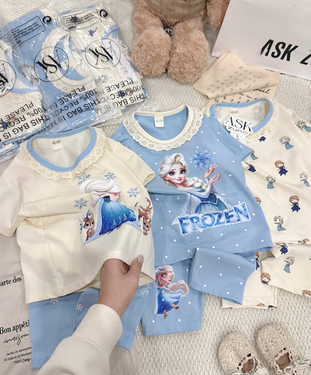 G921 - SET 3 BỘ ĐÙI BÉ GÁI ELSA CỔ REN xanh be