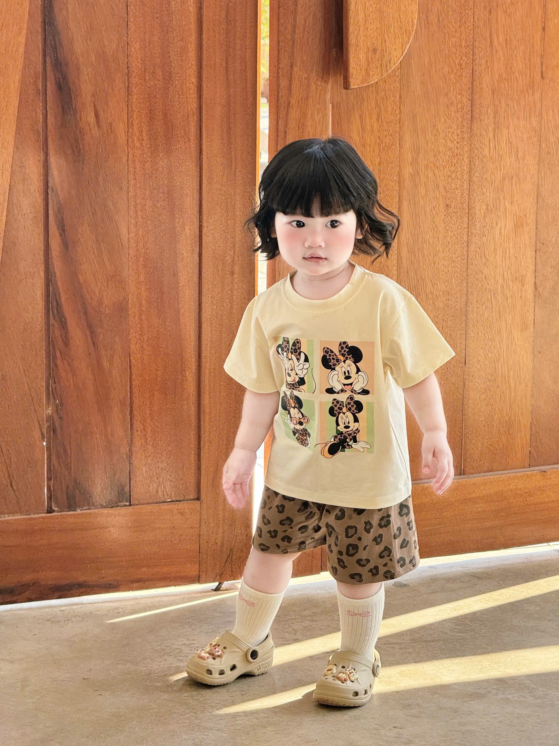 G926 - SET 2 BỘ ĐÙI BÉ GÁI MICKEY hồng be QUẦN BÁO