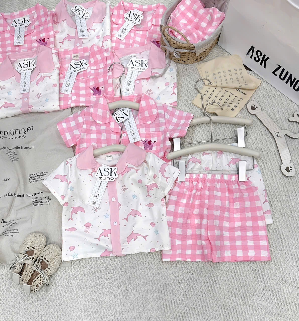 G931 - SET 2 BỘ BÉ GÁI PYJAMA CARO CÁ HEO hồng trắng