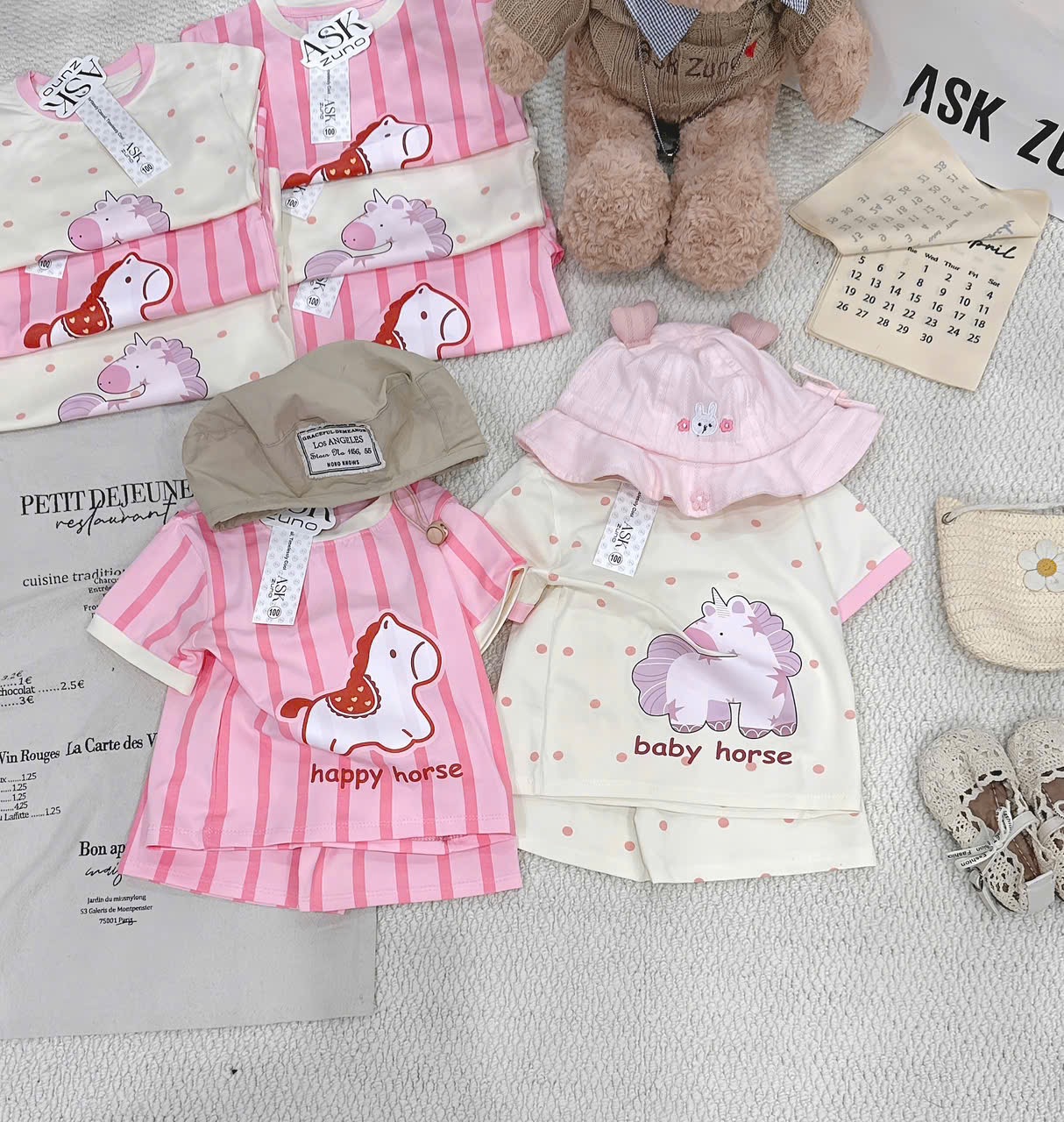 G937 - SET 2 BỘ ĐÙI BÉ GÁI NGỰA happy horse hồng be