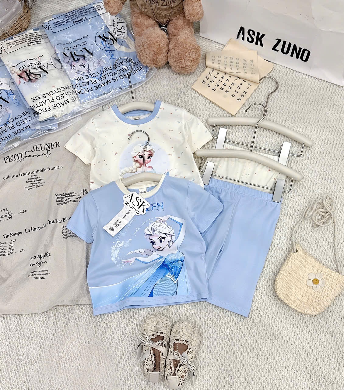 G942 - SET 2 BỘ NGỐ BÉ GÁI ELSA ANNA xanh be