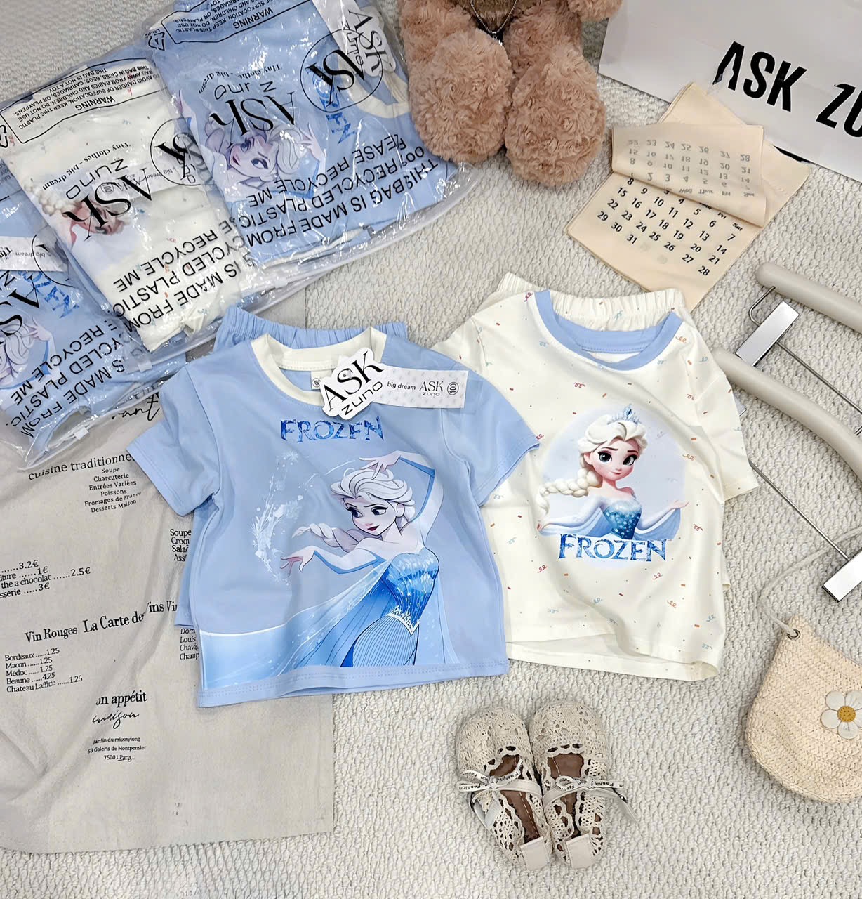 G942 - SET 2 BỘ NGỐ BÉ GÁI ELSA ANNA xanh be