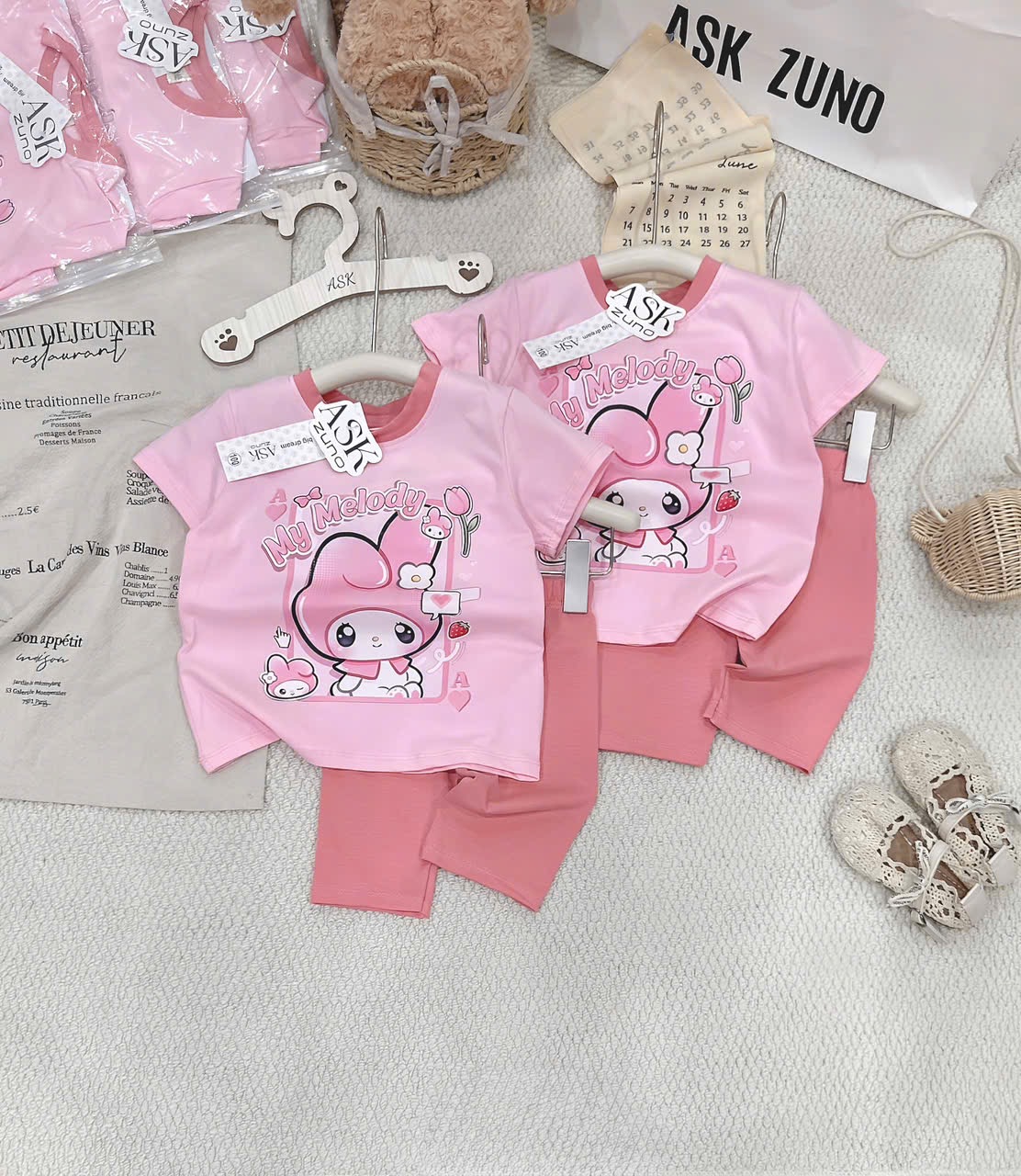 G956 - BỘ BÉ GÁI ÁO HỒNG THỎ MELODY QUẦN LEGGING