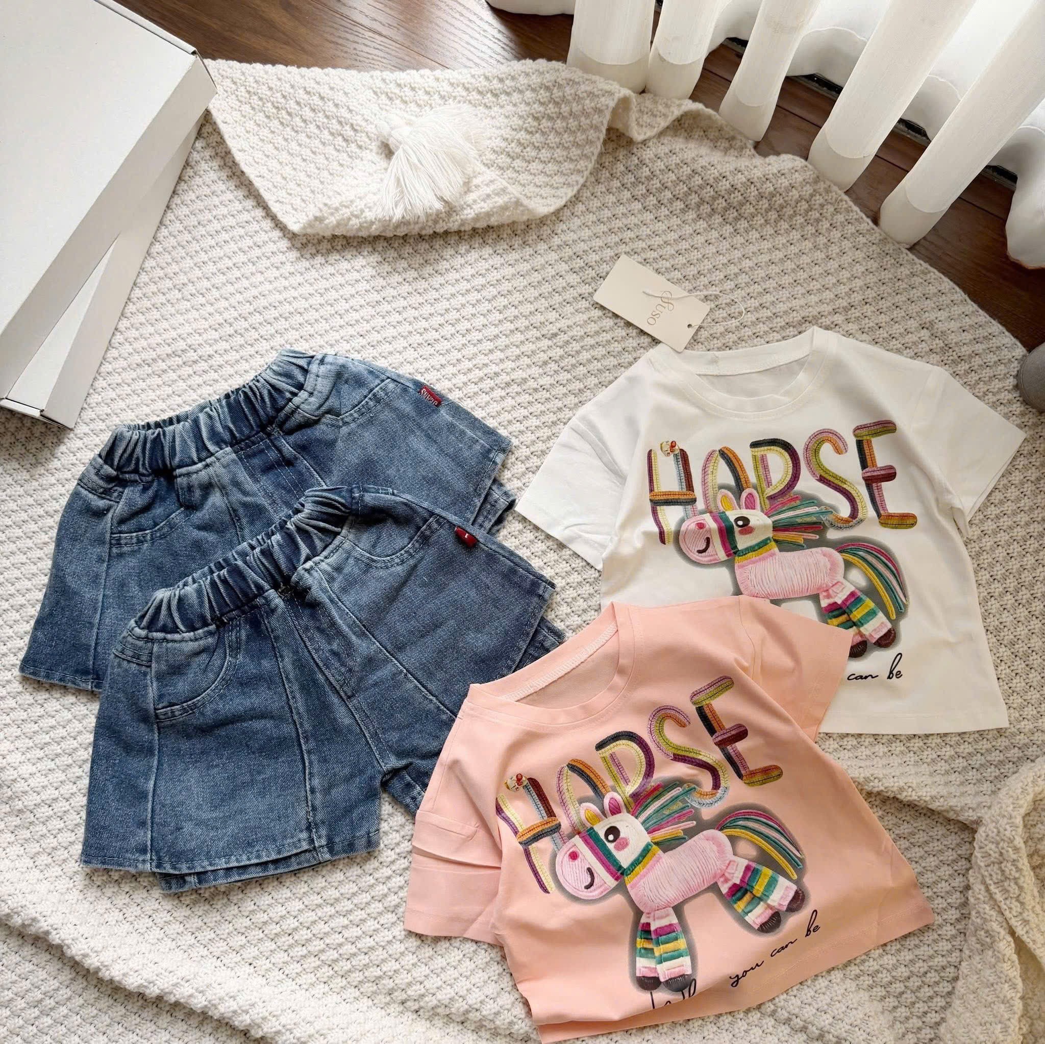 G959 - SET BÉ GÁI ÁO NGỰA HORSE QUẦN JEANS VÁY