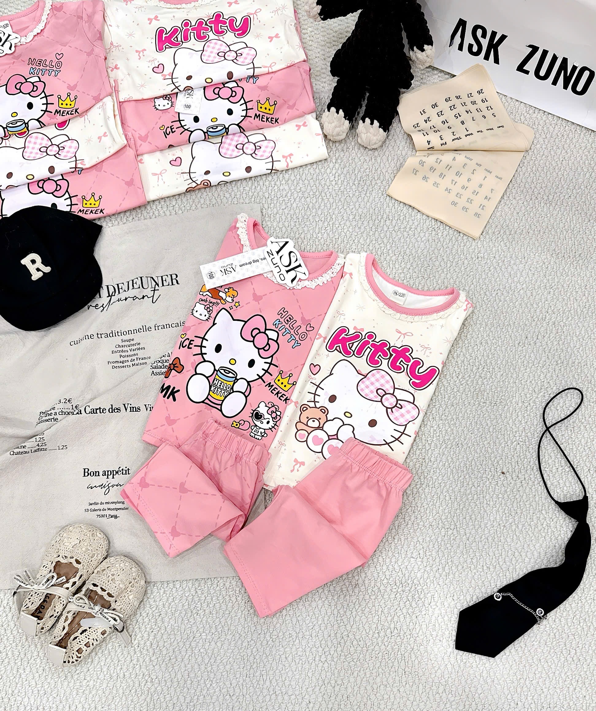 G973 - SET 2 BỘ ĐÙI BÉ GÁI KITTY CỔ REN hồng be