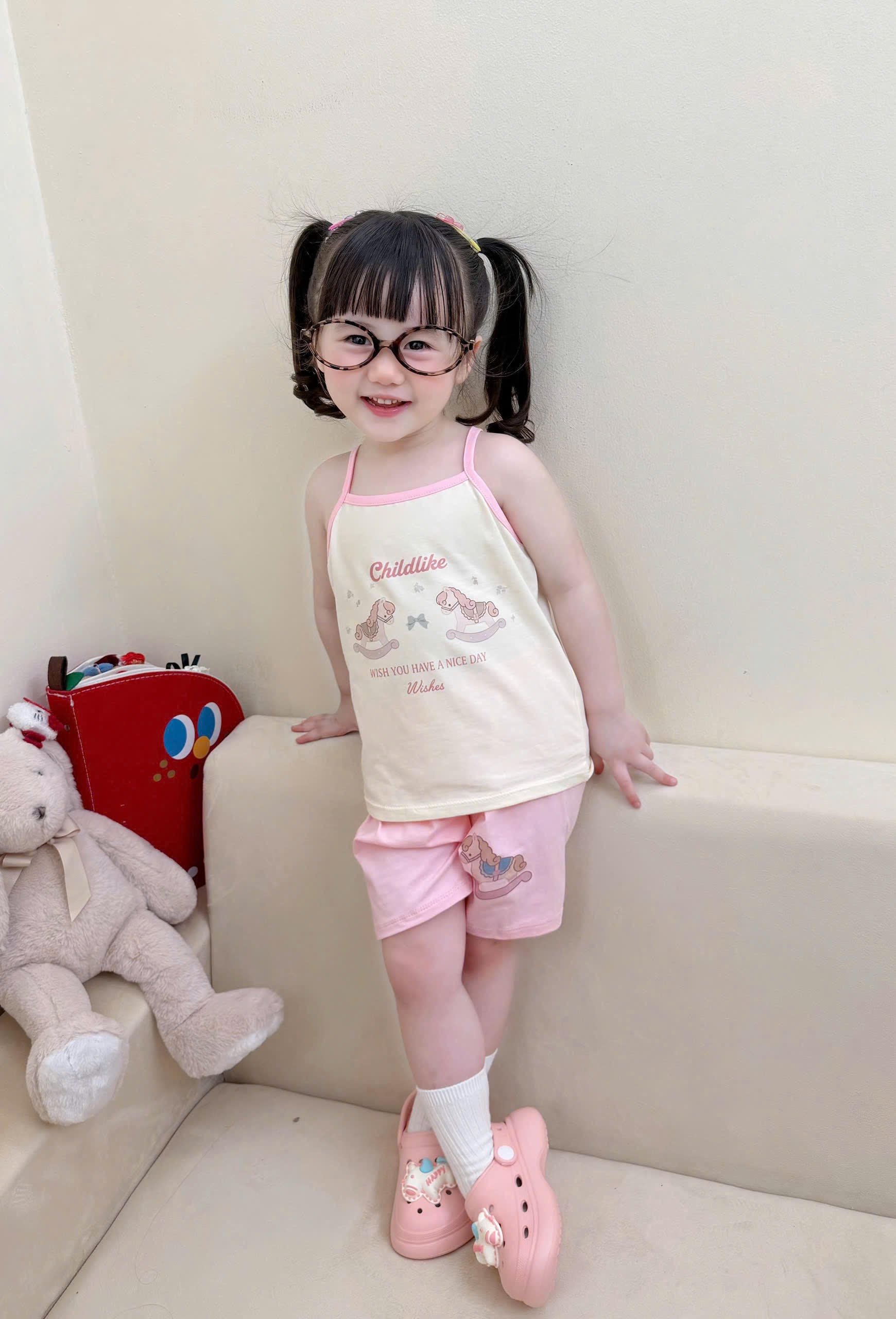 G995 - SET 2 BỘ ĐÙI BÉ GÁI BA LỖ 2S NGỰA GỖ hồng be