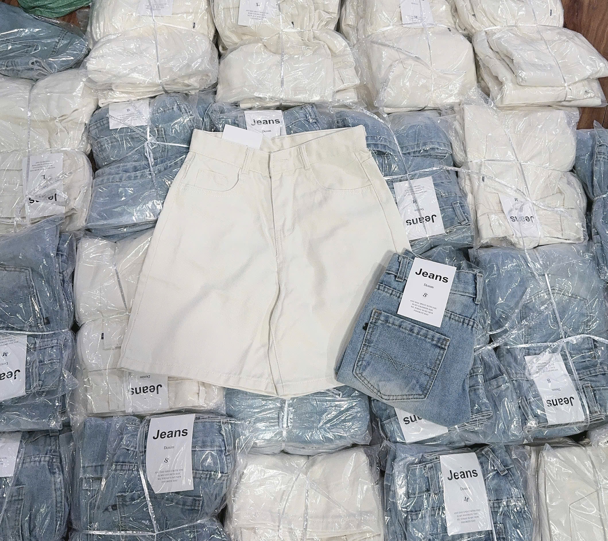 QNU687 - QUẦN JEANS NGỐ NỮ SUÔNG XANH TRẮNG