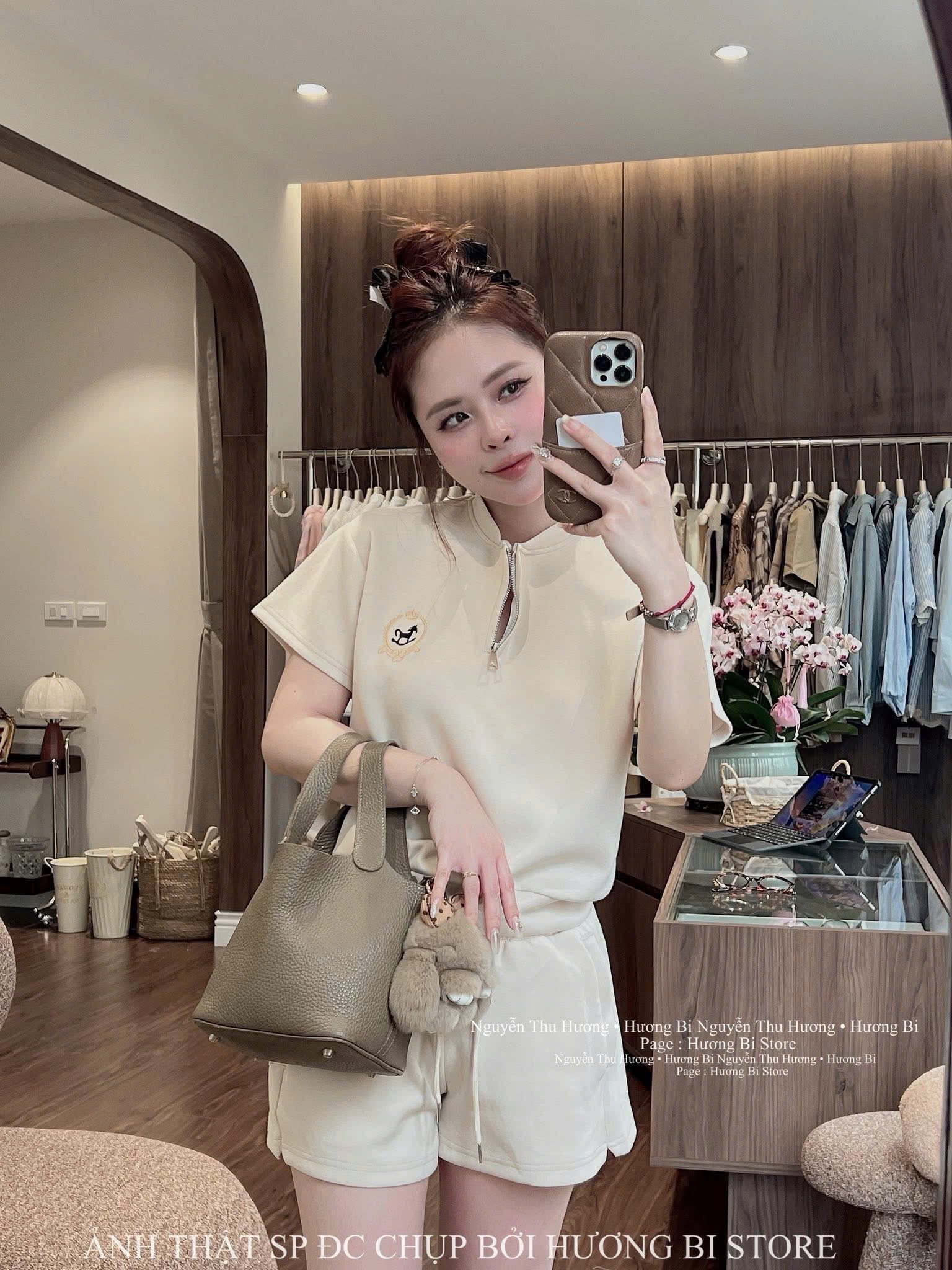 S315 - BỘ ĐÙI NỮ MÀU BE CỔ KHÓA THÊU NGỰA
