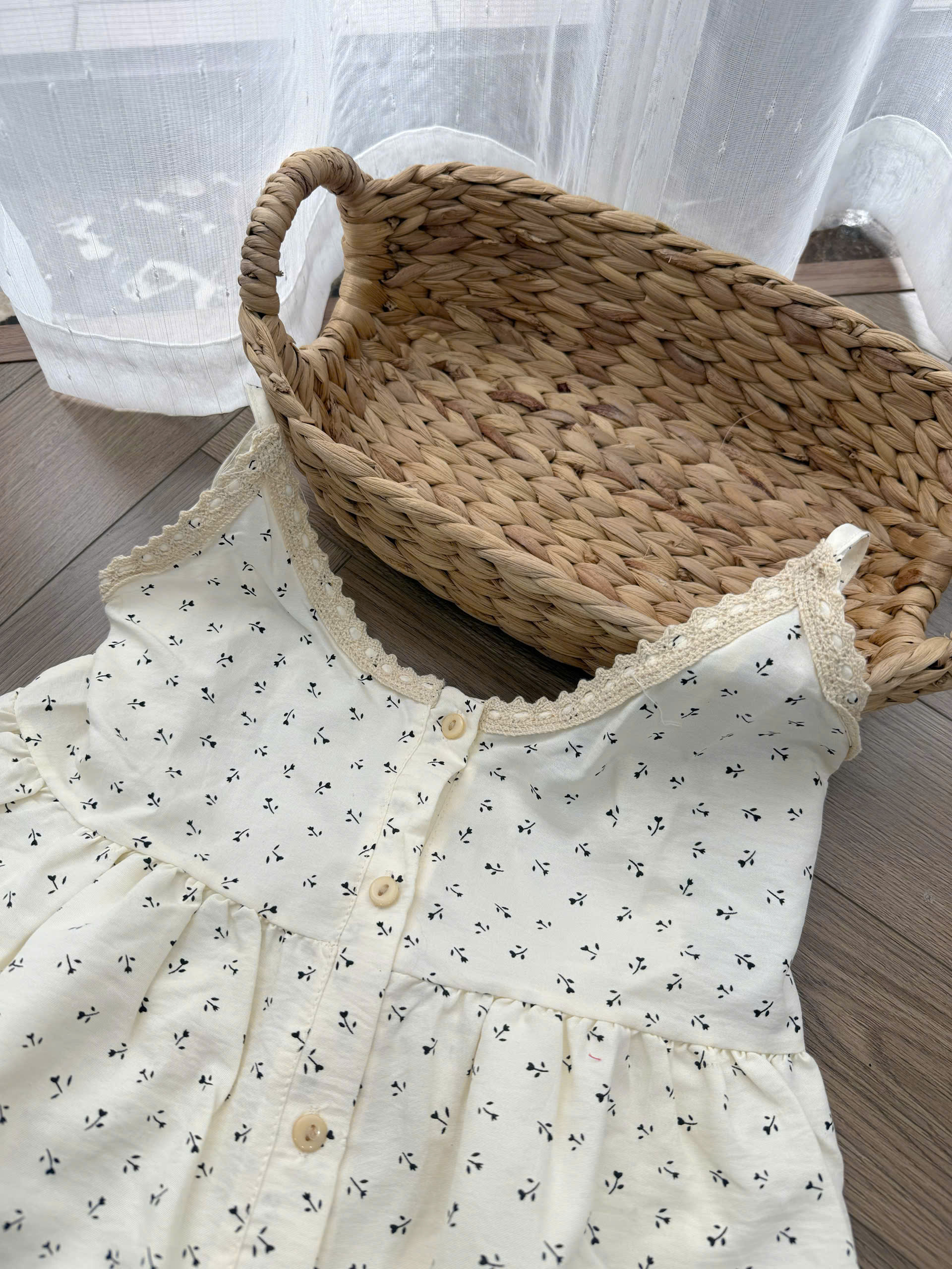 S345 - BỘ ĐÙI NỮ 2S ĐŨI MÀU BE HÌNH LÁ VIỀN REN