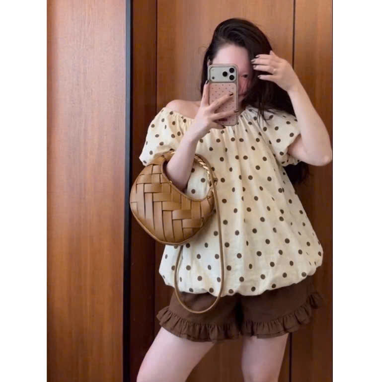 S346 - SET ĐÔI MẸ BÉ ÁO CHẤM BI QUẦN NÂU BÈO