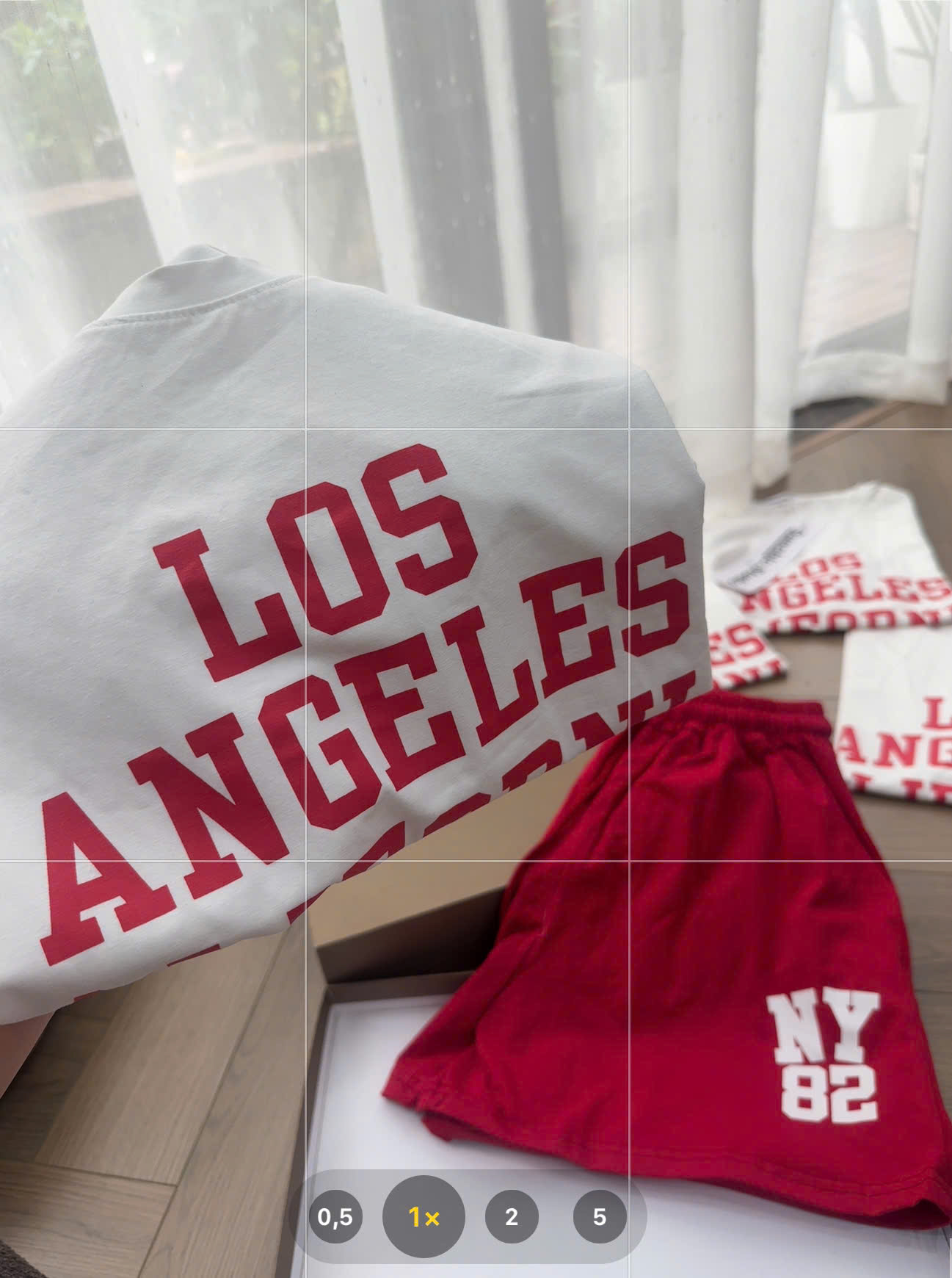 S354 - BỘ ĐÙI NỮ ÁO TRẮNG LOS ANGELES QUẦN ĐỎ