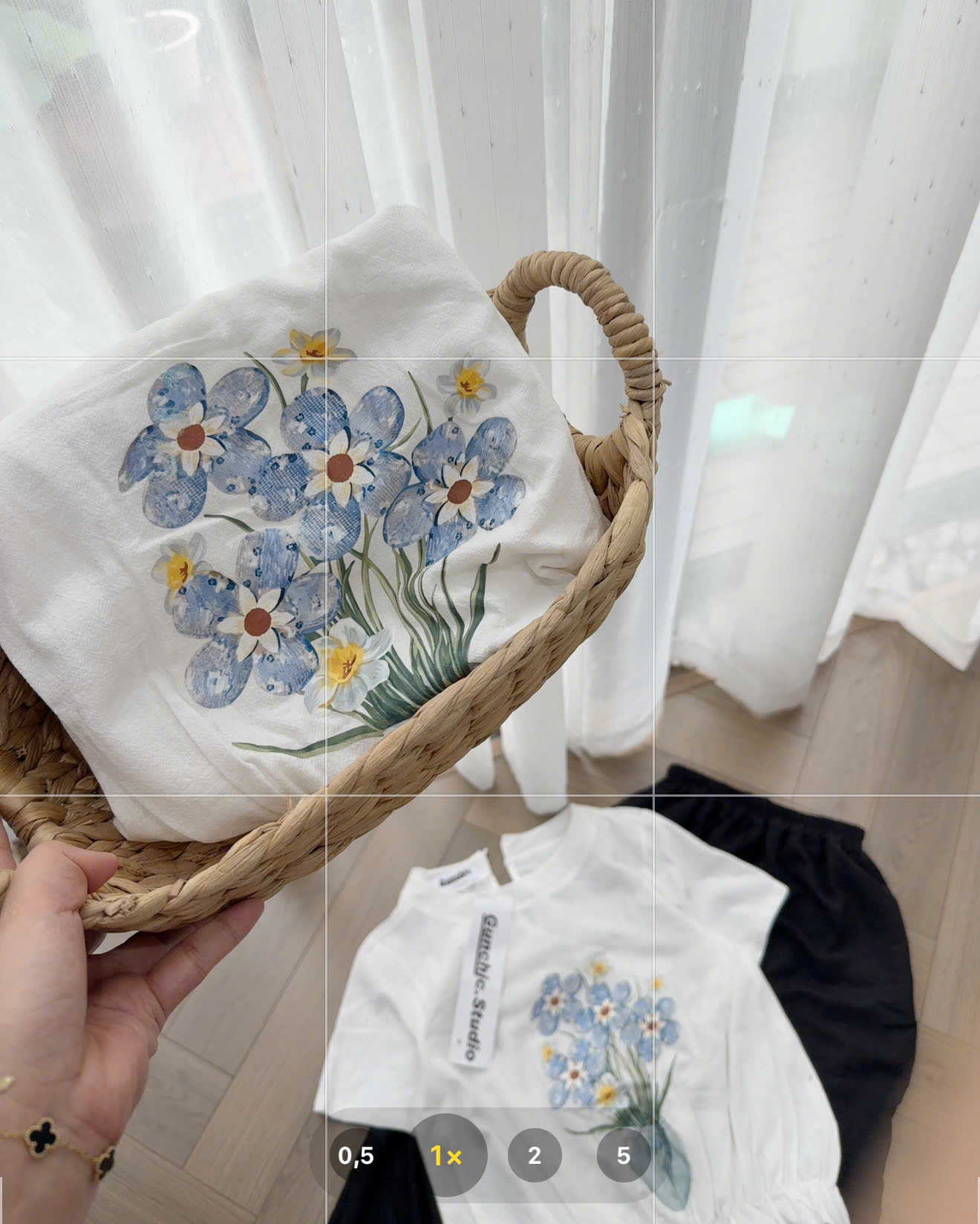 S368 - BỘ ĐŨI TRẮNG CHUN GẤU IN HOA QUẦN BOMBER