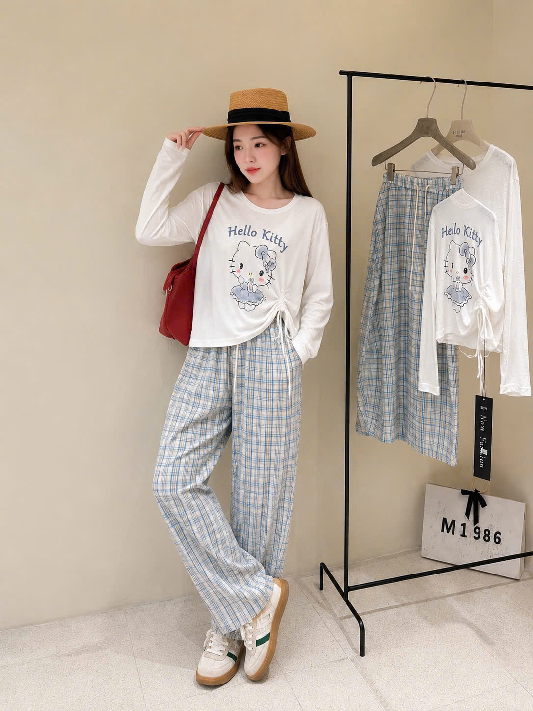 S395 - BỘ NỮ DÀI TAY ÁO TRẮNG HELLO KITTY QUẦN SUÔNG XANH