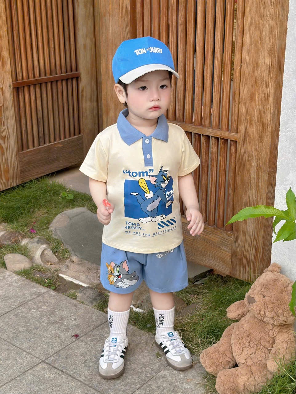T149 - BỘ BÉ TRAI ÁO POLO BE CỔ XANH TOM JERRY KÈM MŨ
