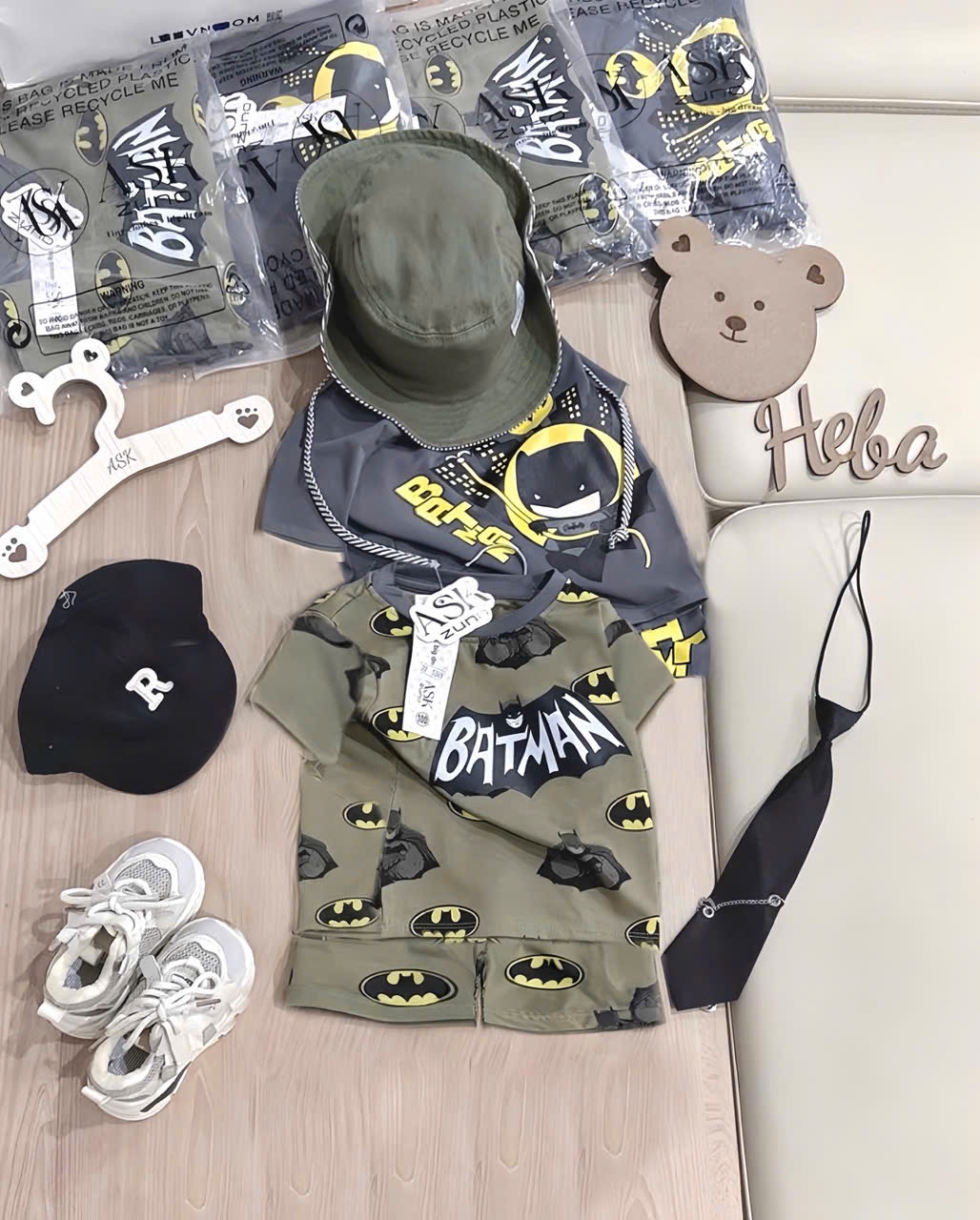 T153 - SET 2 BỘ ĐÙI BÉ TRAI BATMAN rêu xám