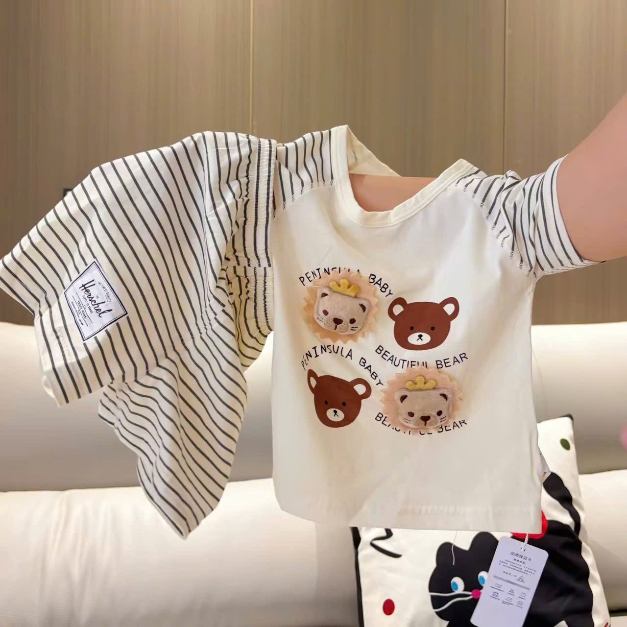 T156 - SET 2 BỘ ĐÙI BÉ TRAI VỊT GẤU NỔI PHỐI VÀNG KẺ