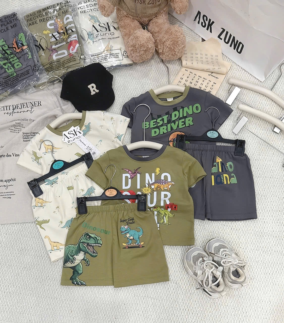 T158 - SET 3 BỘ ĐÙI BÉ TRAI KHỦNG LONG DINO xám rêu be