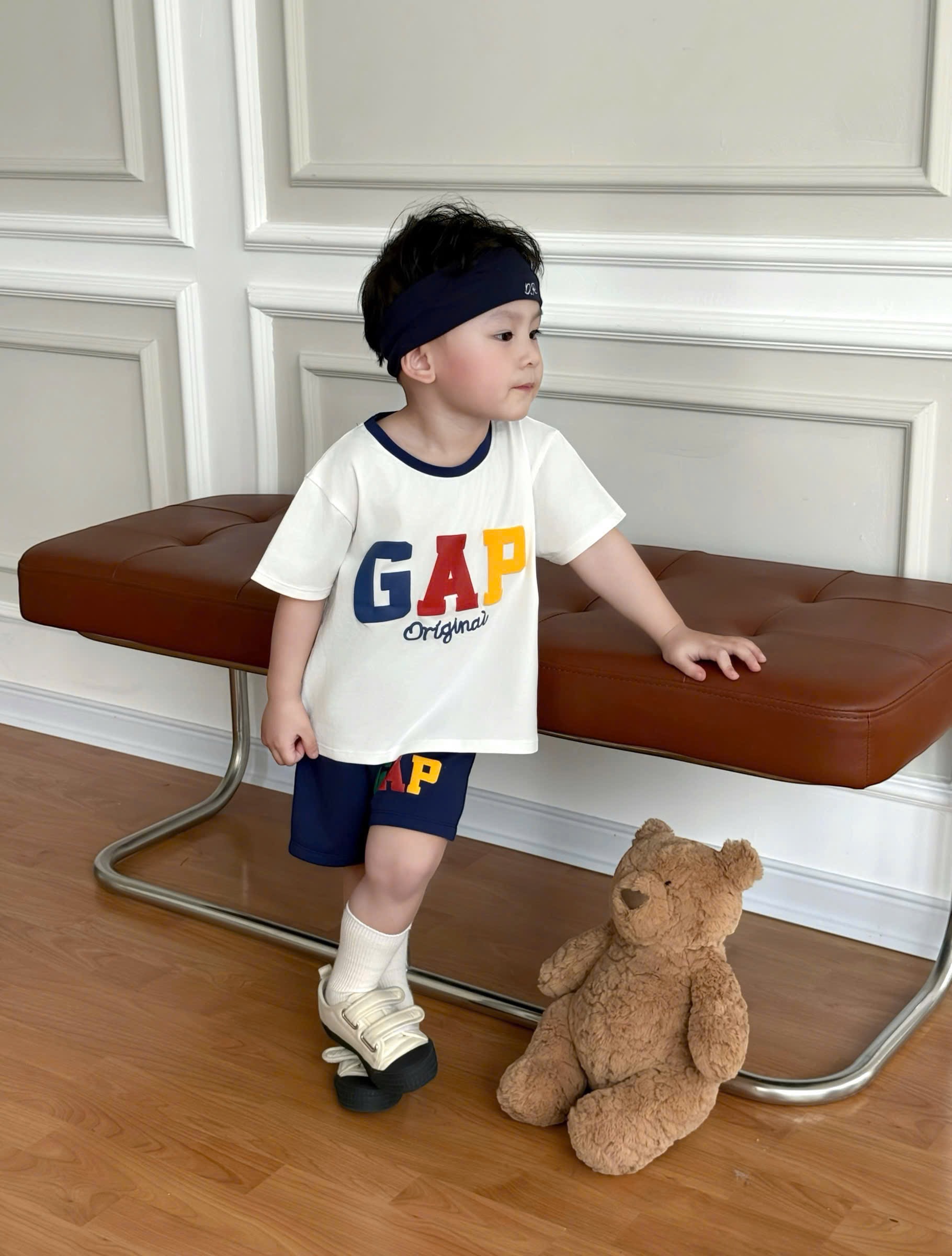 T160 - SET 2 BỘ ĐÙI BÉ TRAI IN GAP NỔI SẮC MÀU than trắng