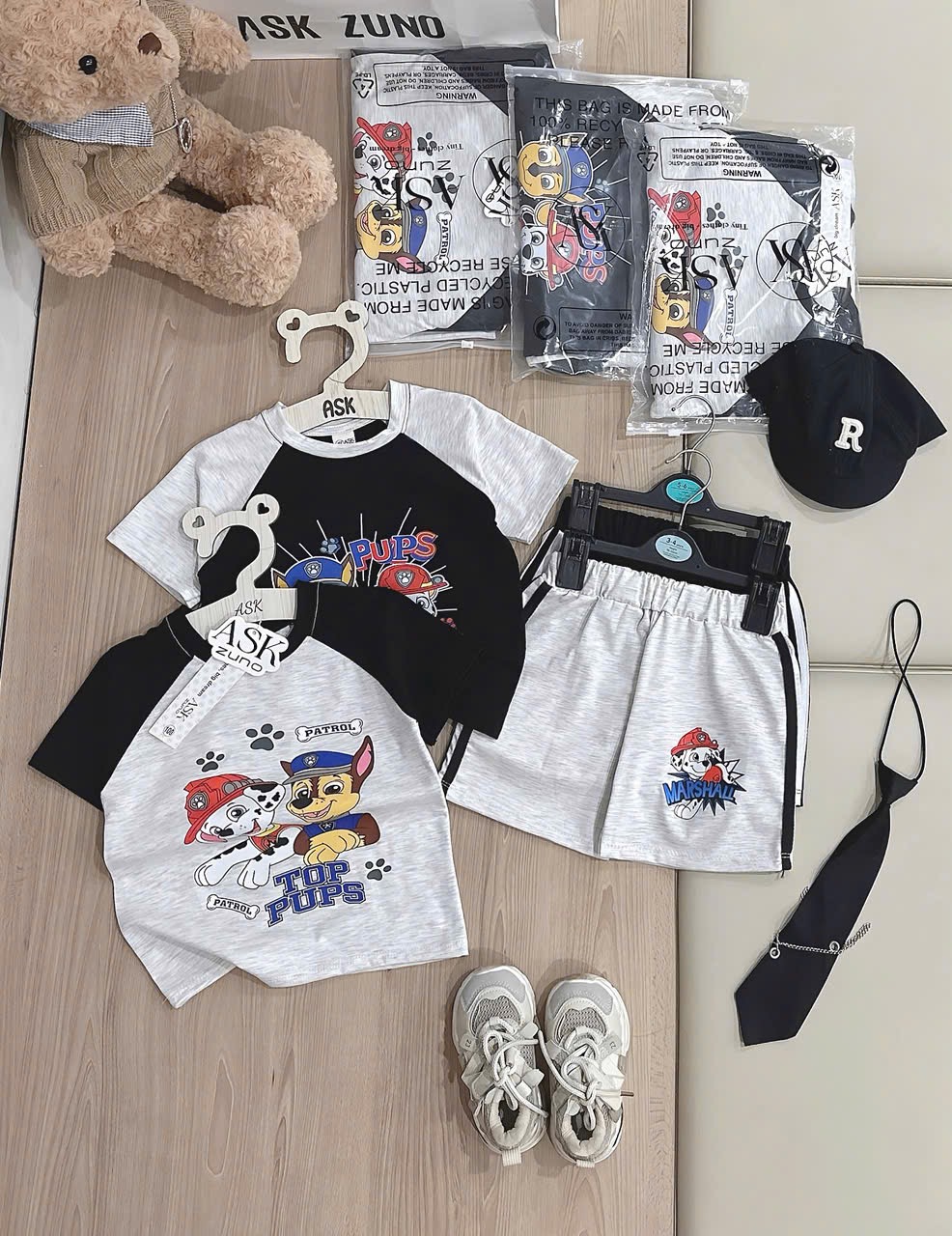T161 - SET 2 BỘ ĐÙI BÉ TRAI CHÓ CỨU HỘ PUPS đen ghi