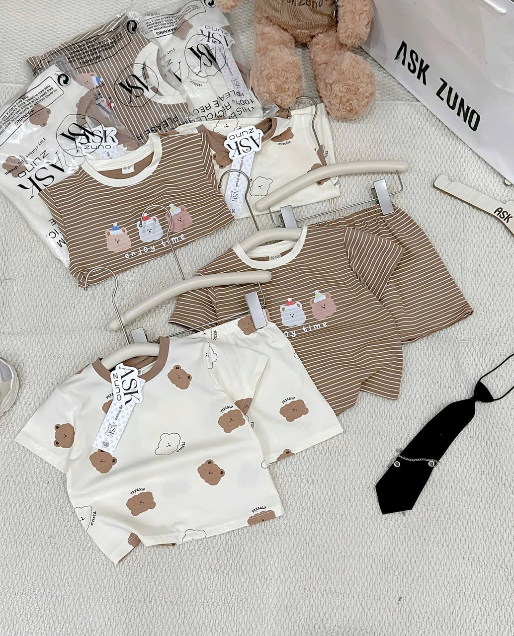 T165 - SET 2 BỘ ĐÙI BÉ TRAI GẤU emiu nâu kẻ be