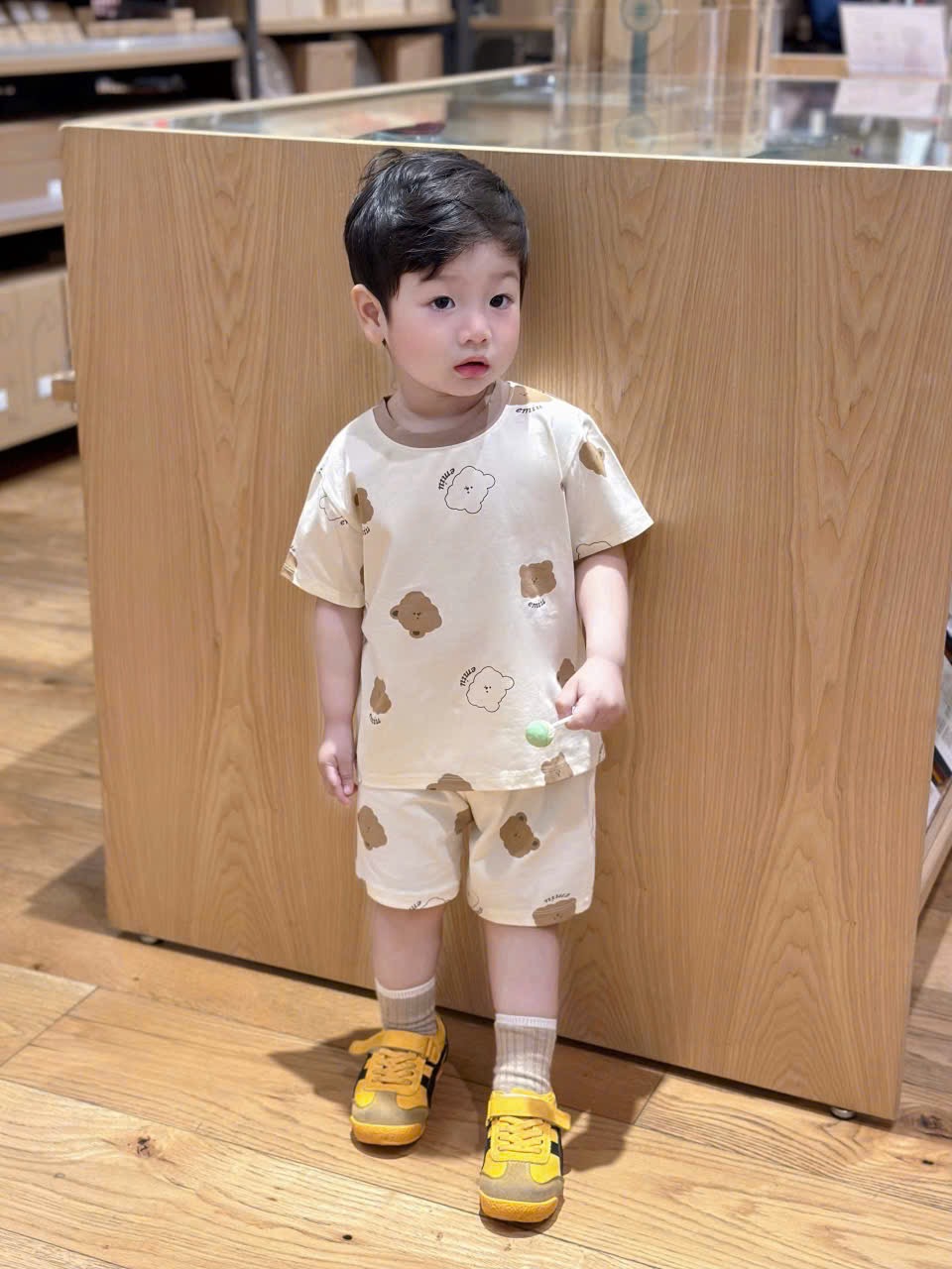 T165 - SET 2 BỘ ĐÙI BÉ TRAI GẤU emiu nâu kẻ be