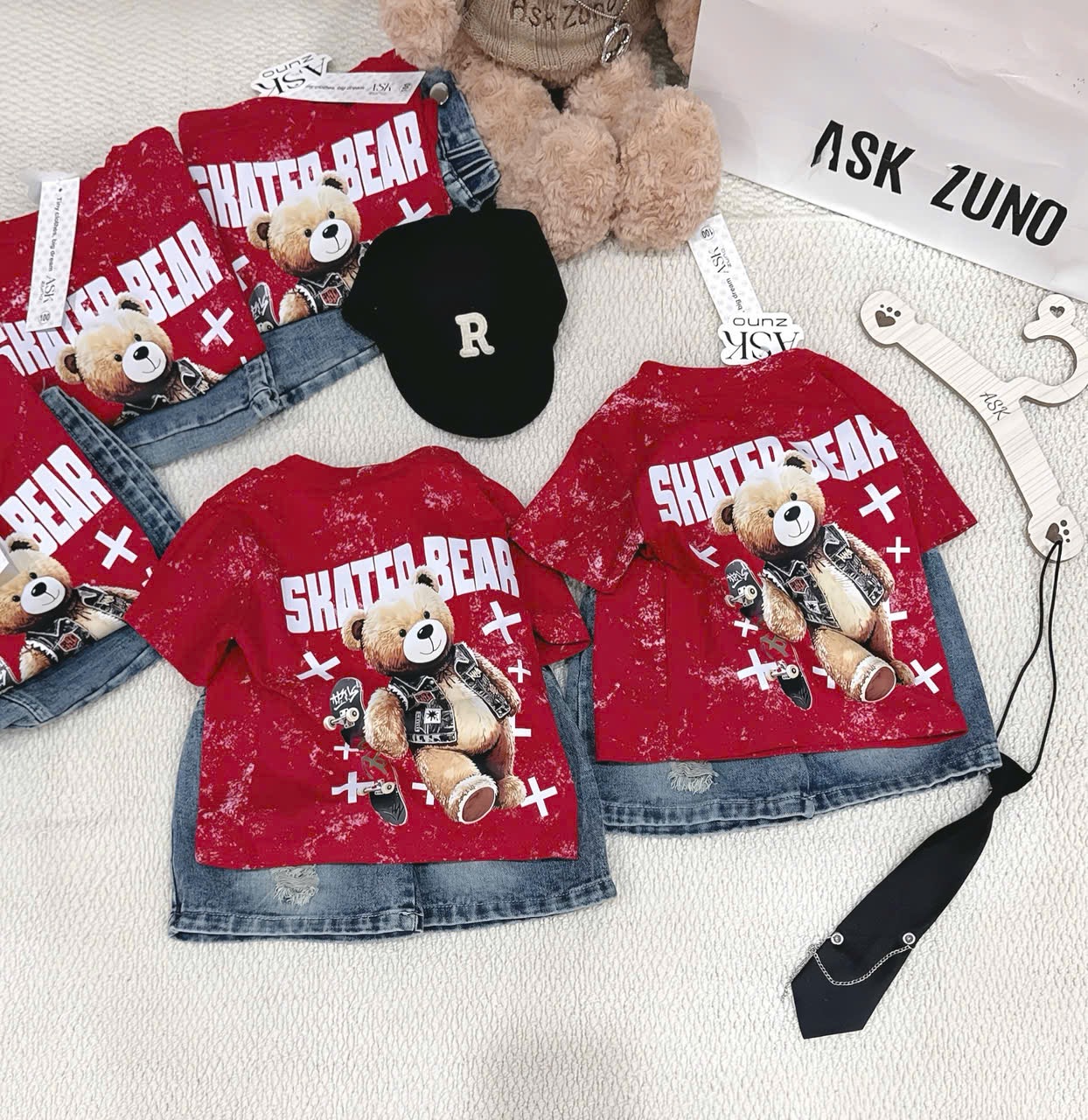 T177 - SET BÉ TRAI ÁO ĐỎ LOANG Yukhon QUẦN BÒ