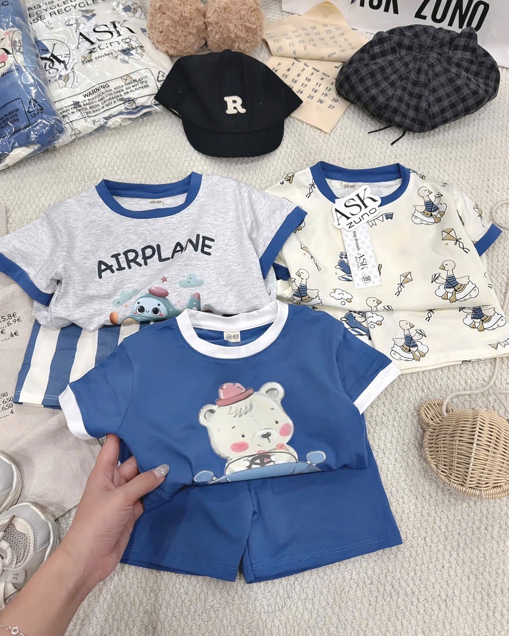 T180 - SET 3 BỘ ĐÙI BÉ TRAI GẤU AIRPLANE CỔ VIỀN xanh be