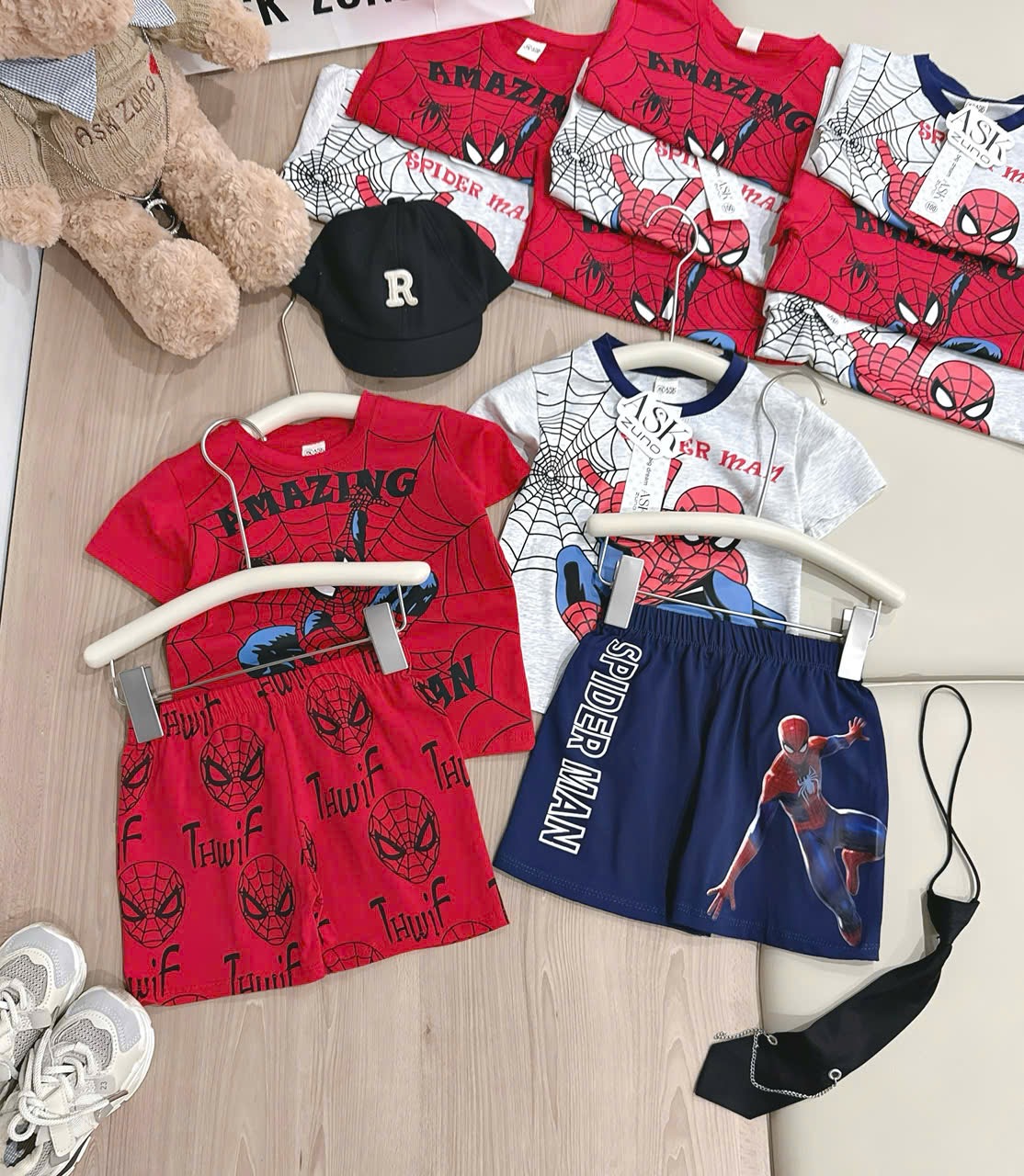 T181 - SET 2 BỘ ĐÙI BÉ TRAI SPIDERMAN AMAZING đỏ ghi