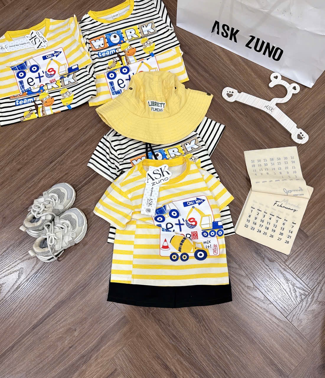 T185 - SET 2 BỘ ĐÙI BÉ TRAI MÁY XÚC WORK kẻ đen vàng