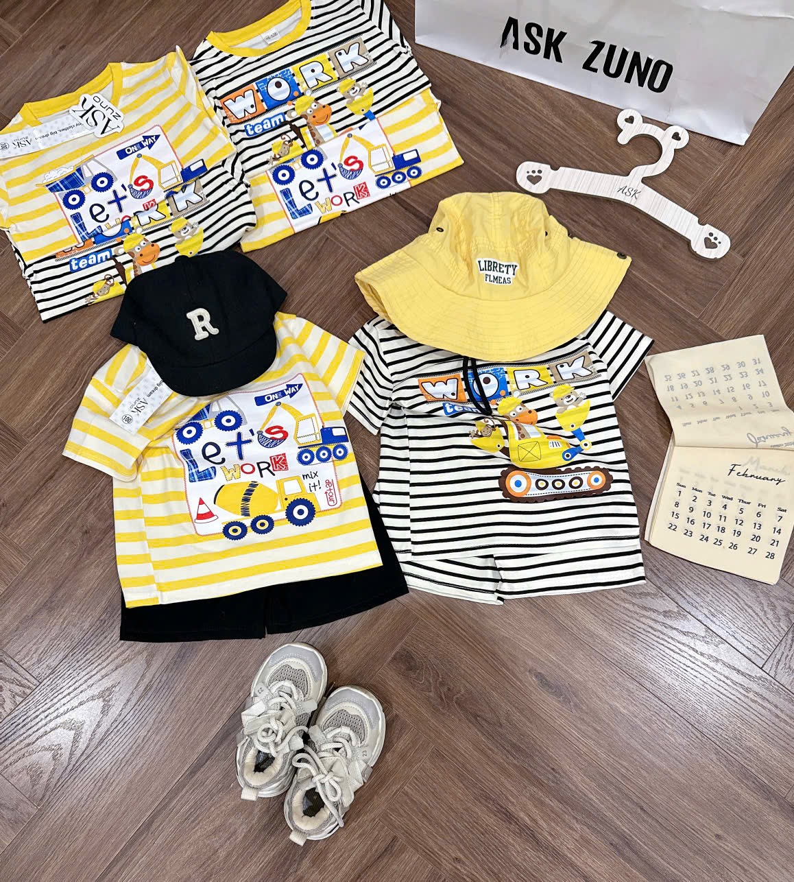 T185 - SET 2 BỘ ĐÙI BÉ TRAI MÁY XÚC WORK kẻ đen vàng