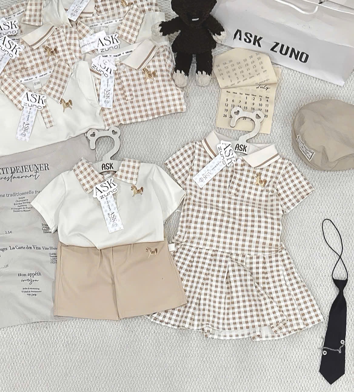 T196 - SET BÉ TRAI GÁI MÀU BE NGỰA PHỐI KẺ CARO