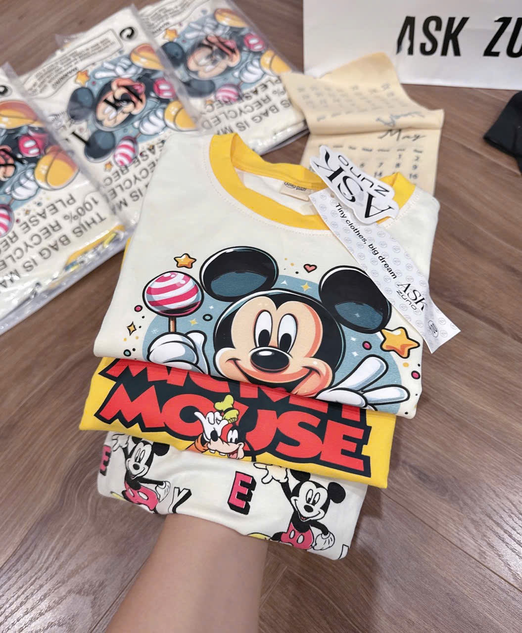 T200 - SET 3 BỘ ĐÙI BÉ TRAI MICKEY TRÀN vàng be
