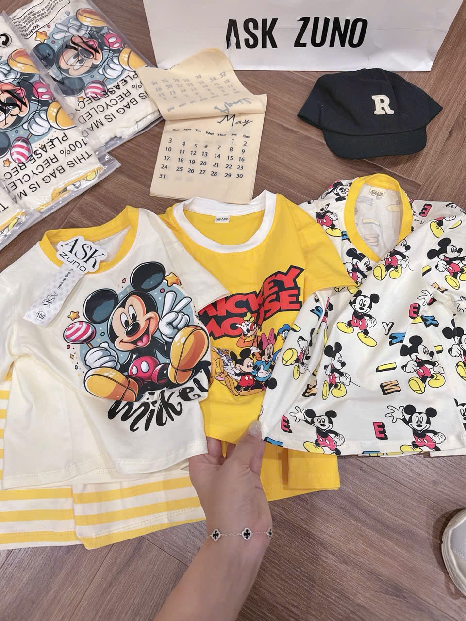 T200 - SET 3 BỘ ĐÙI BÉ TRAI MICKEY TRÀN vàng be