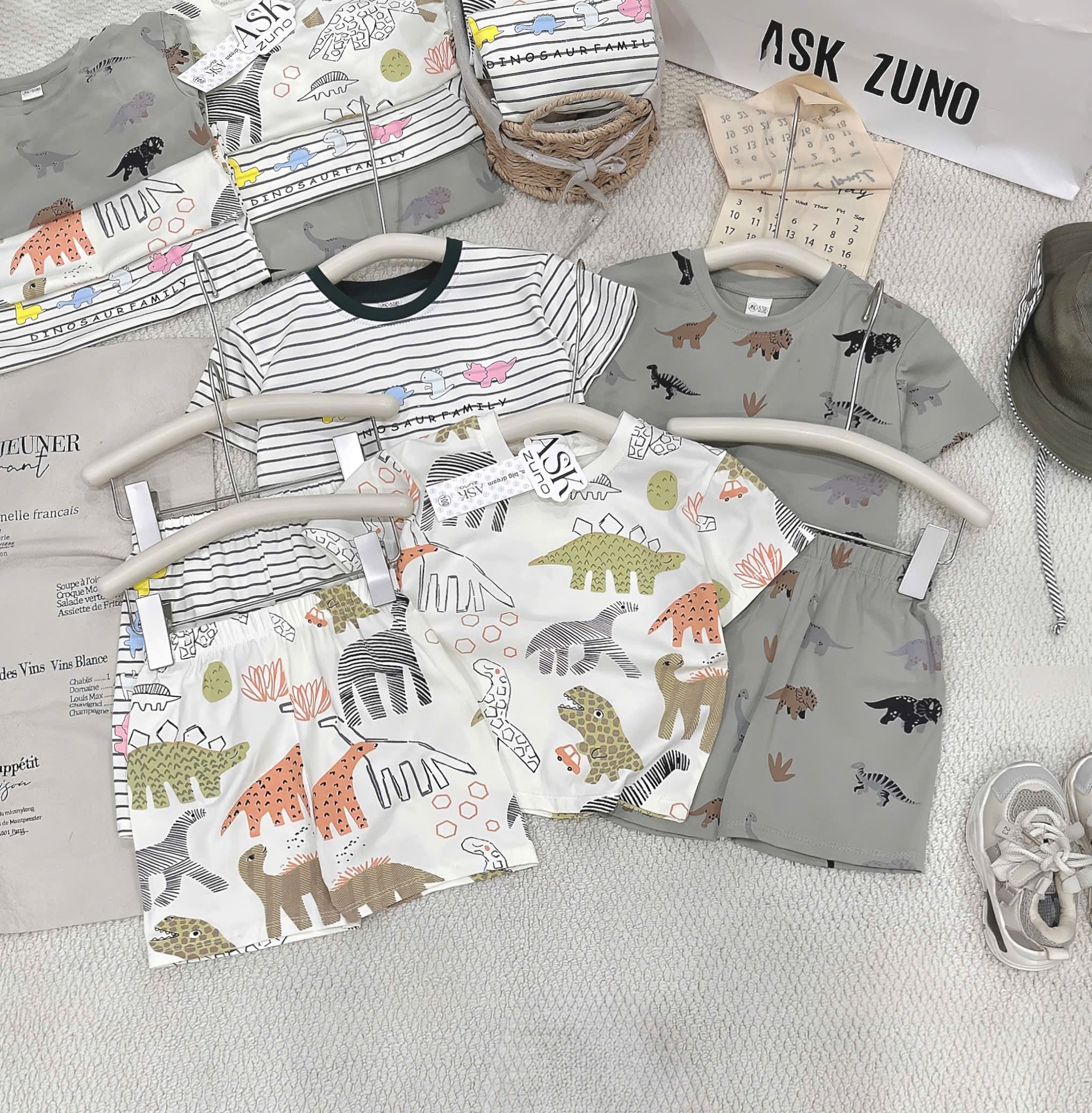T207 - SET 3 BỘ ĐÙI BÉ TRAI KHỦNG LONG TRÀN xanh be kẻ
