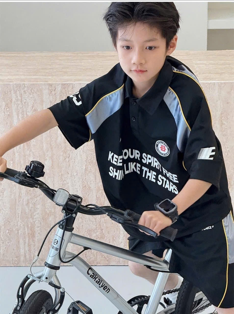 T211 - BỘ ĐÙI BÉ TRAI SIZE ĐẠI ÁO POLO ĐEN PHỐI XÁM KEEP