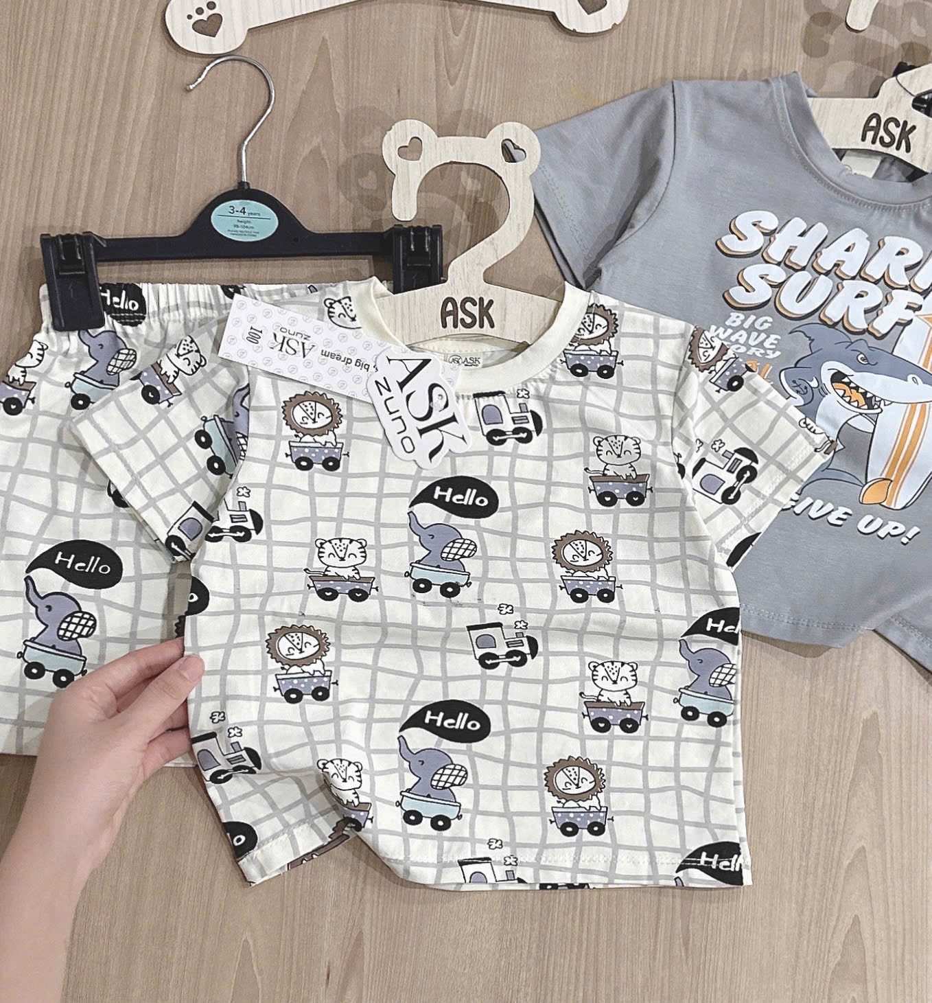 T236 - SET 2 BỘ ĐÙI BÉ TRAI OTO SHARK SURF xám