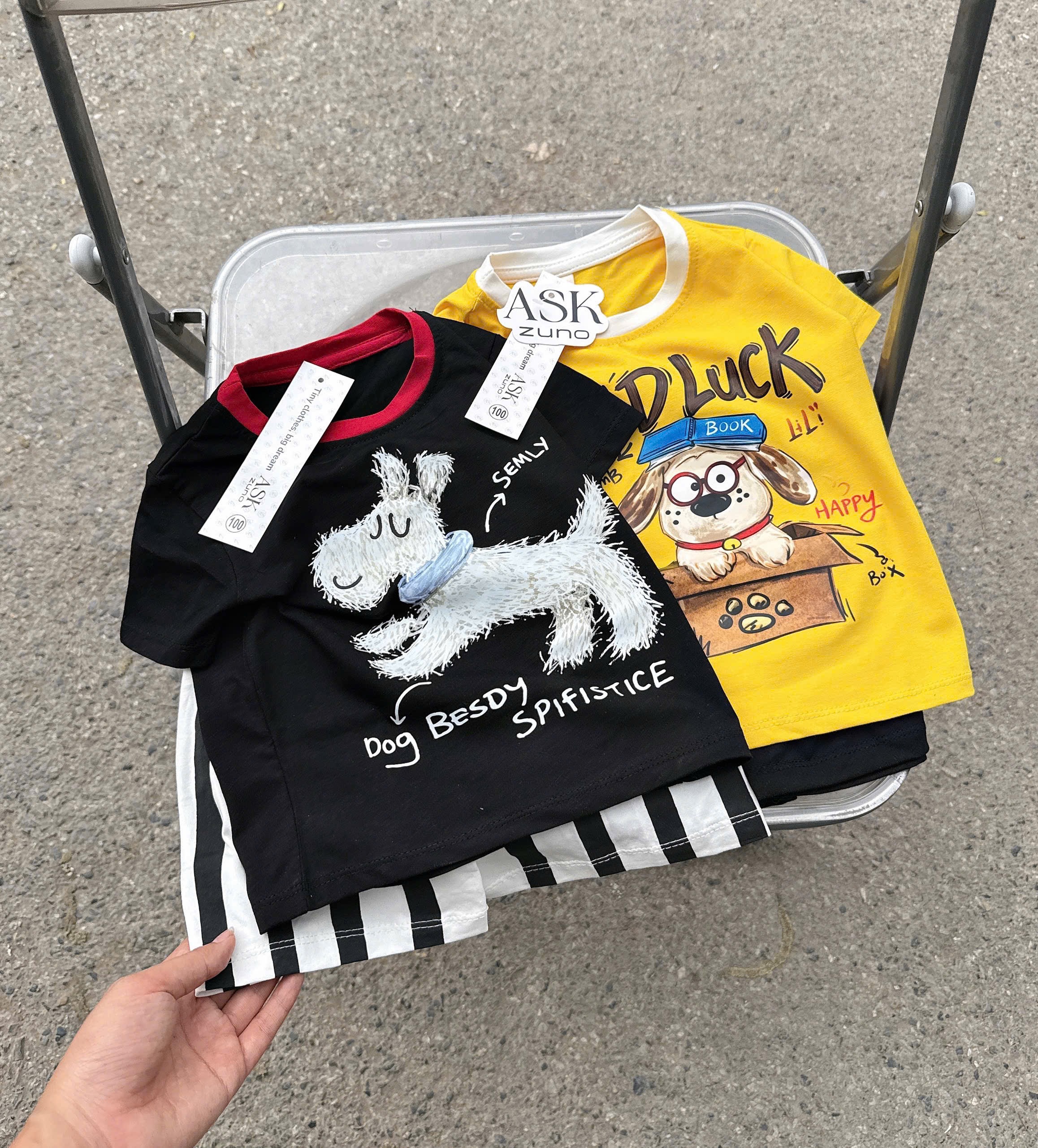 T242 - SET 2 BỘ ĐÙI BÉ TRAI CHÓ DLUCK đen vàng