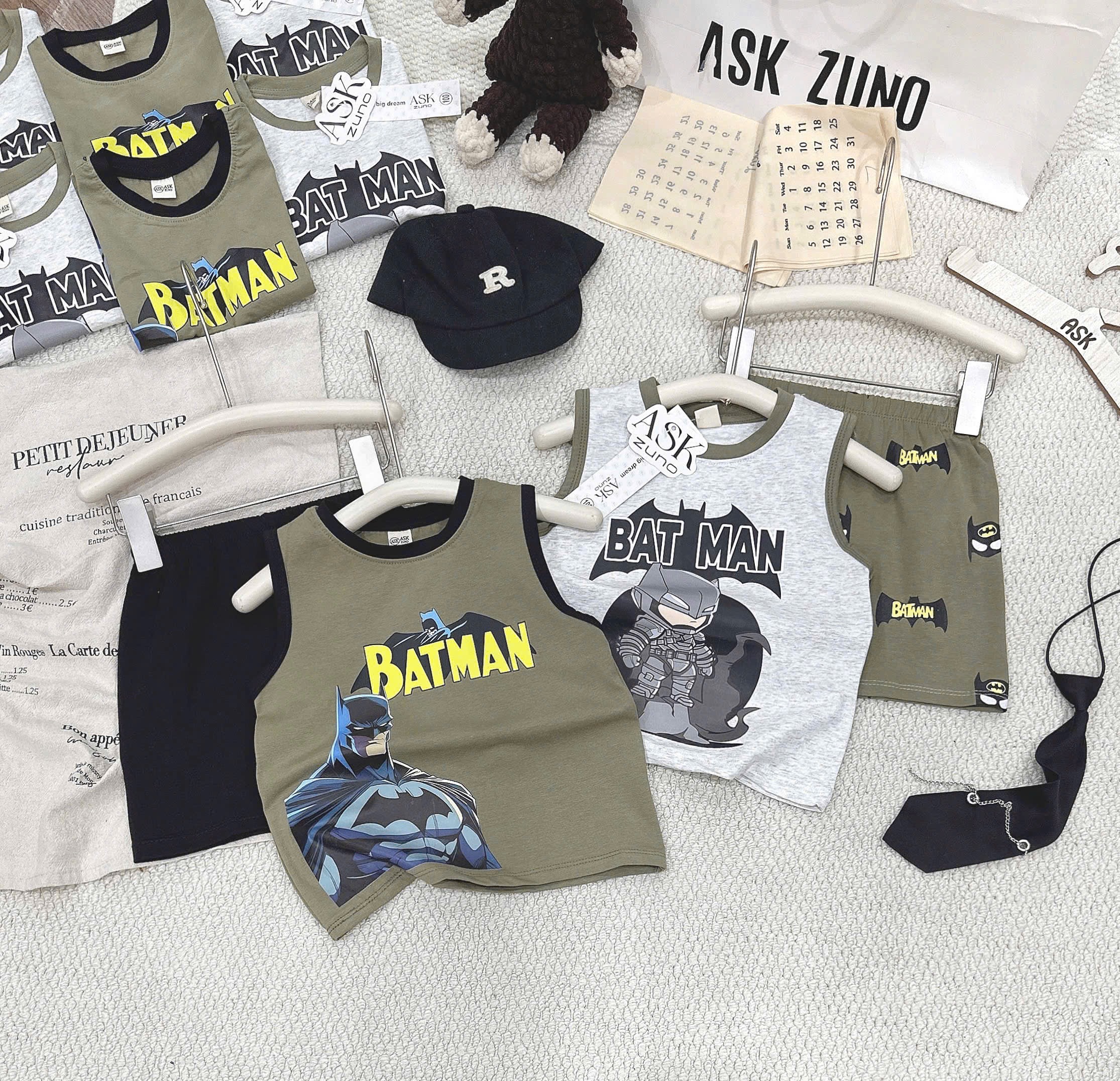 T249 - SET 2 BỘ ĐÙI BÉ TRAI BA LỖ BATMAN rêu xám