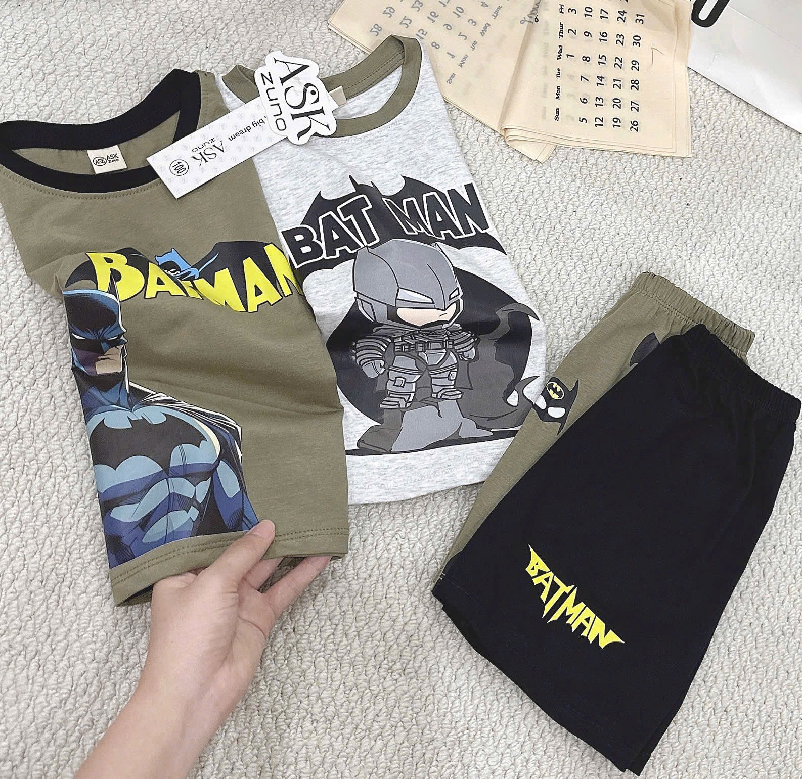 T249 - SET 2 BỘ ĐÙI BÉ TRAI BA LỖ BATMAN rêu xám
