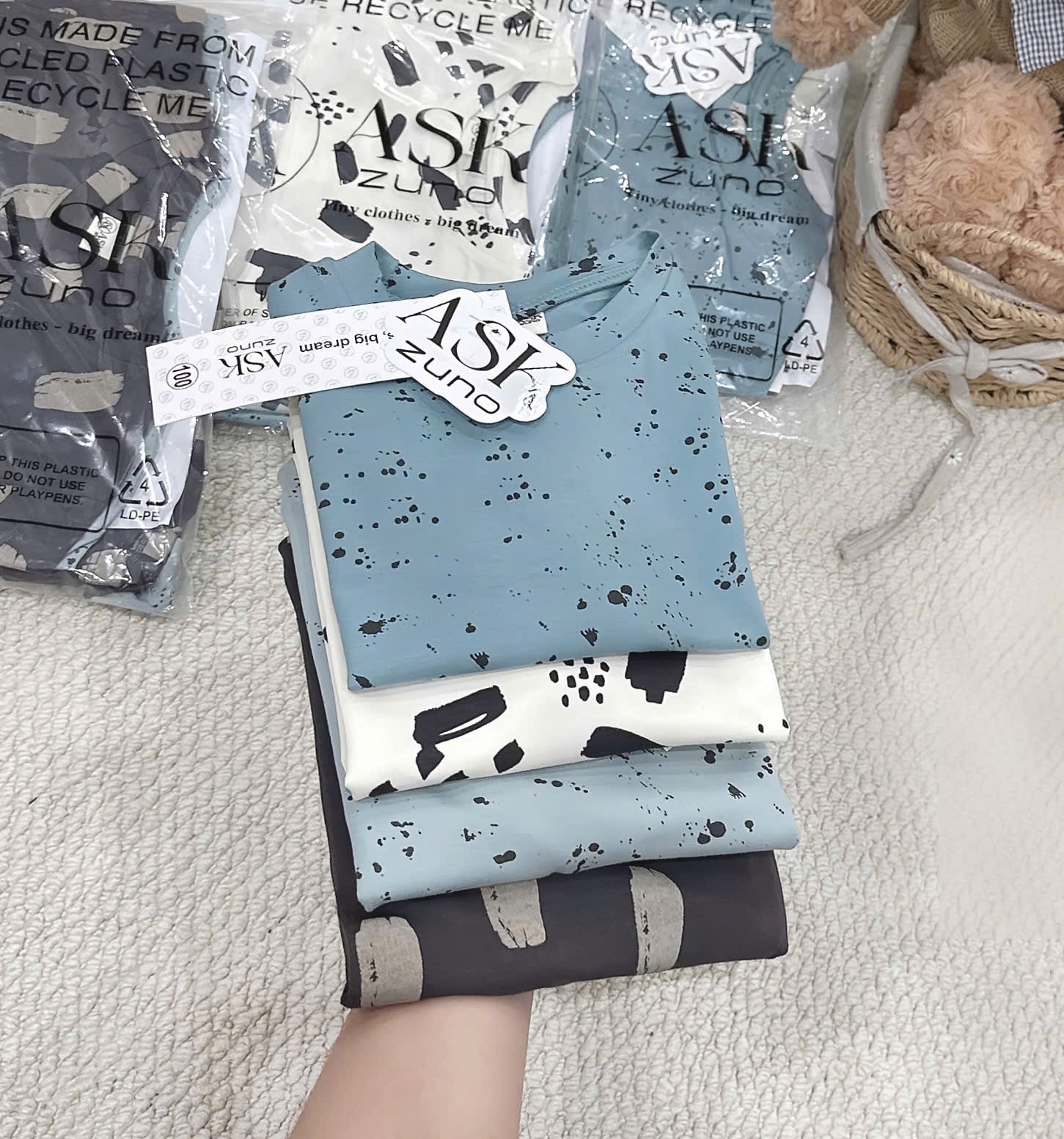T255 - SET 2 BỘ ĐÙI BÉ TRAI VẰN CHẤM